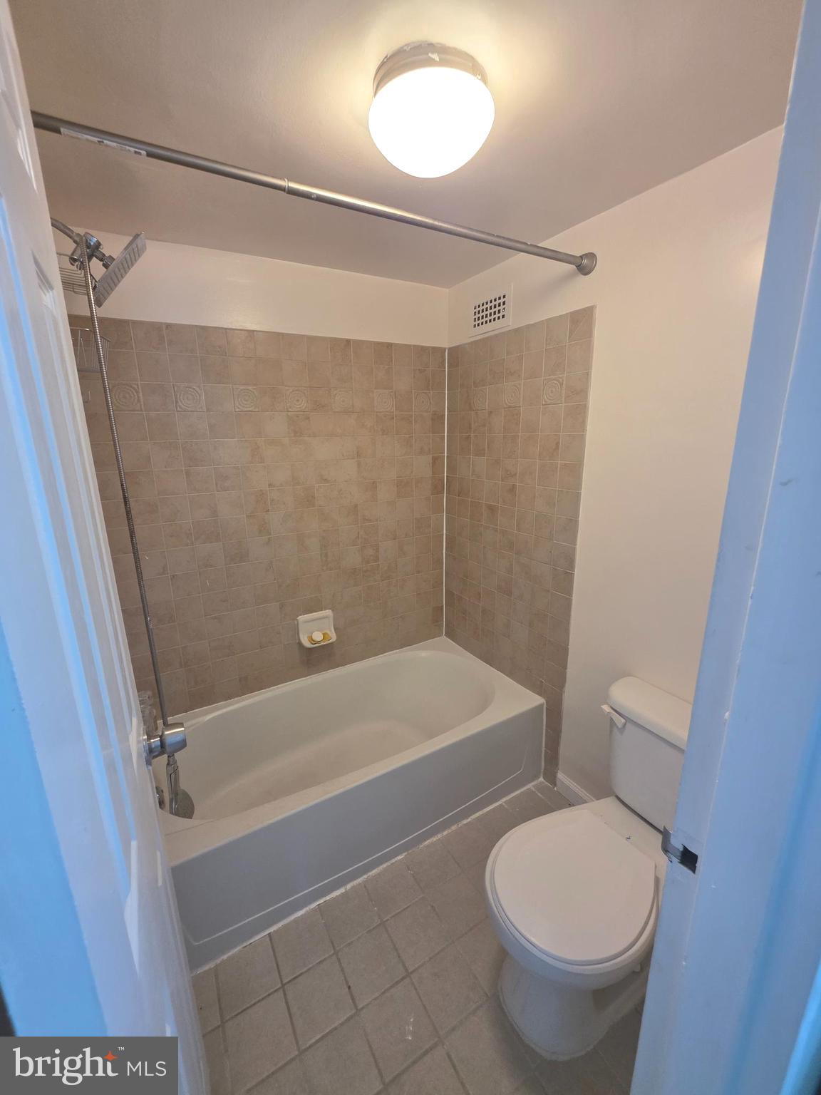 PRESIDENTIAL TOWERS - Residential