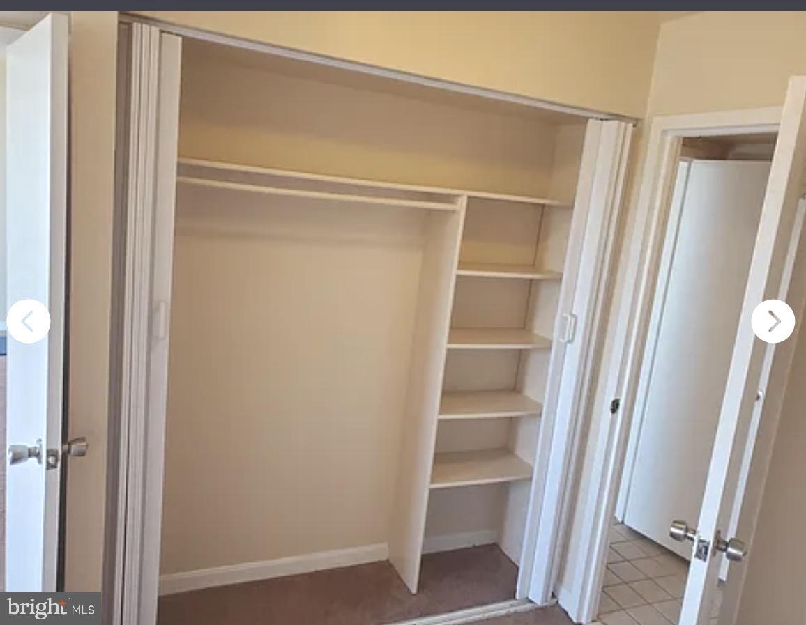 PRESIDENTIAL TOWERS - Residential