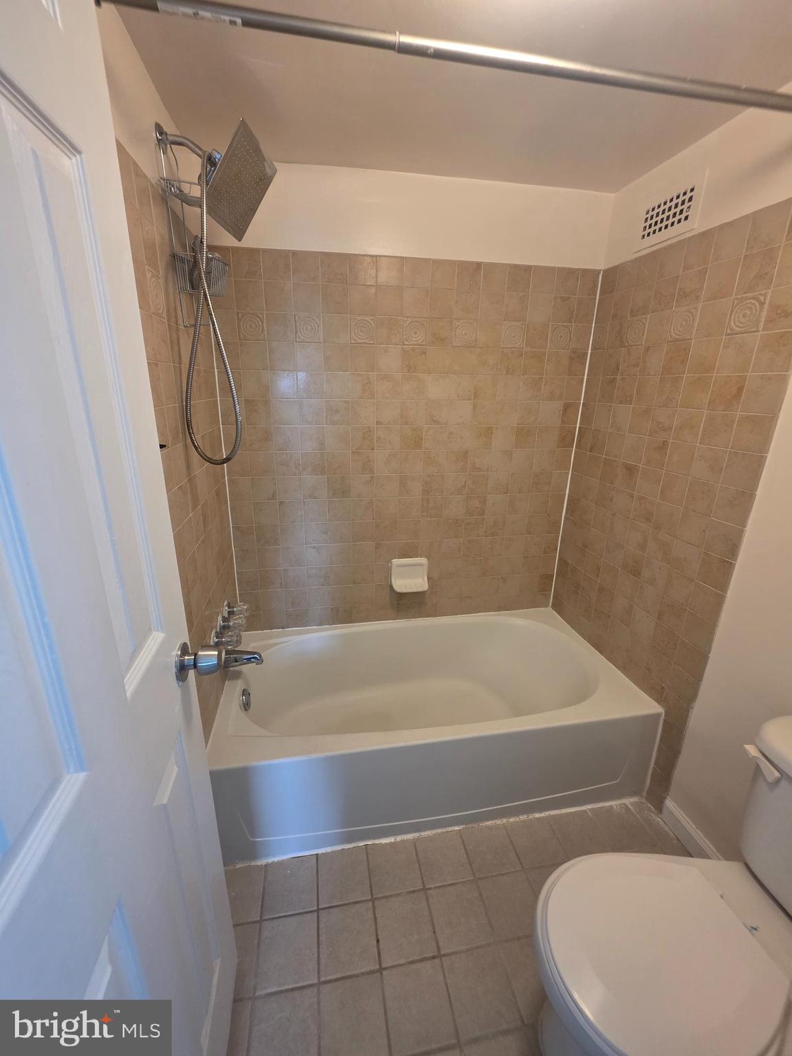 PRESIDENTIAL TOWERS - Residential