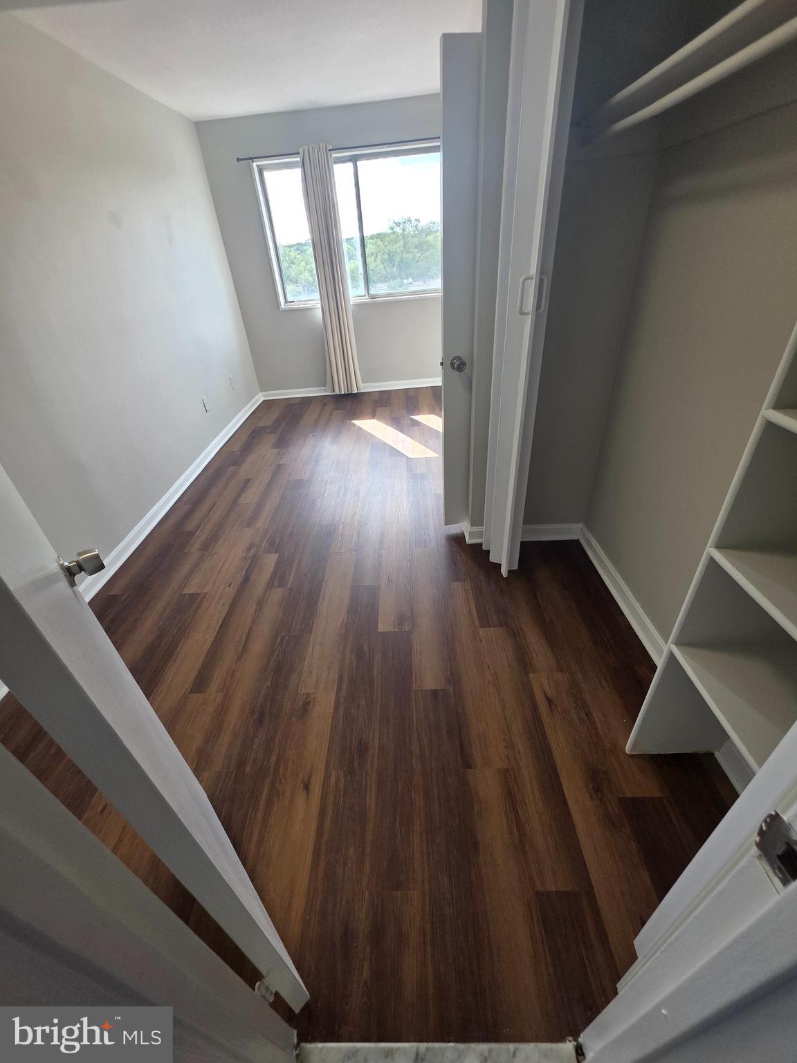 PRESIDENTIAL TOWERS - Residential