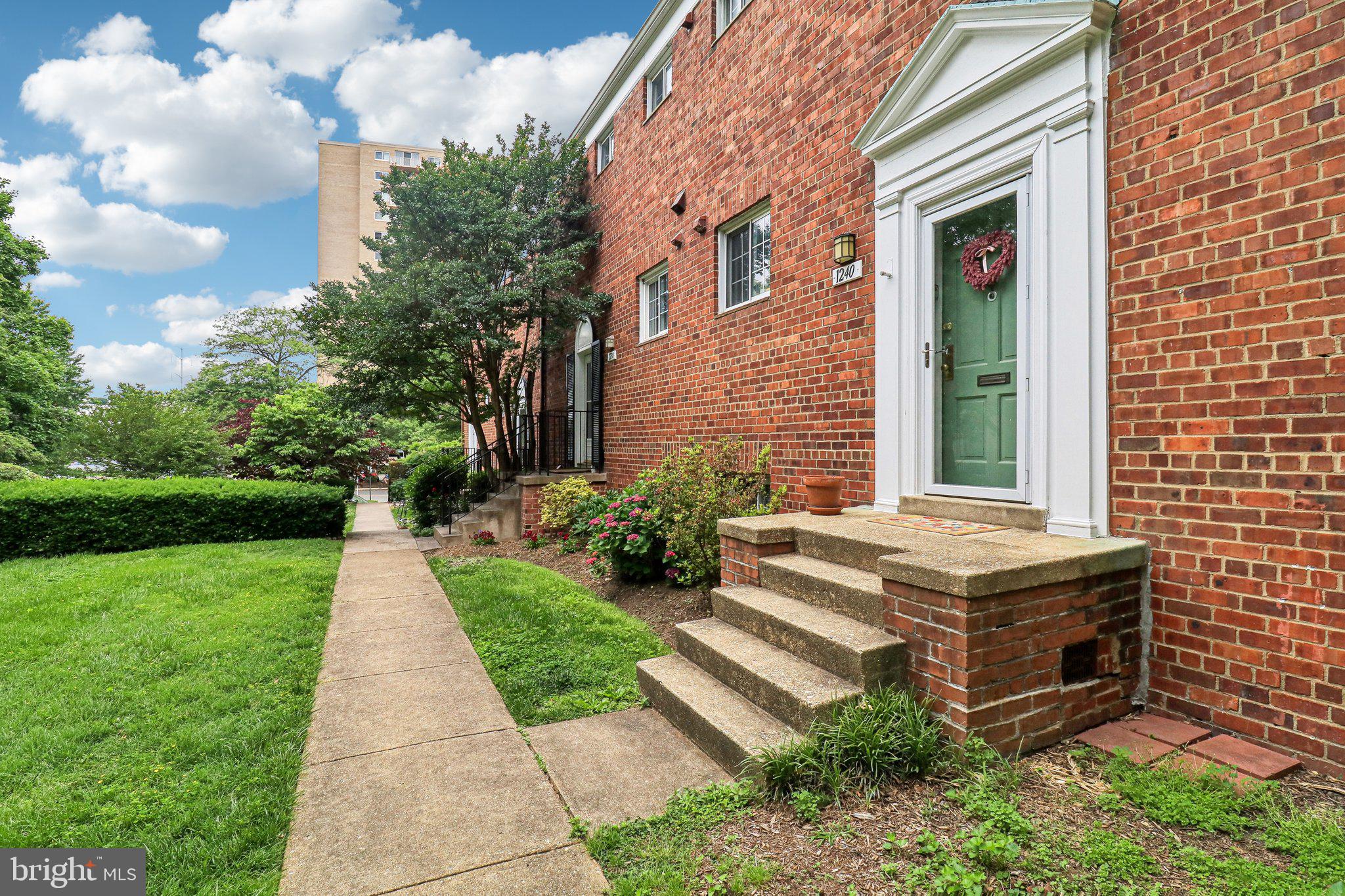 PARKFAIRFAX - Residential