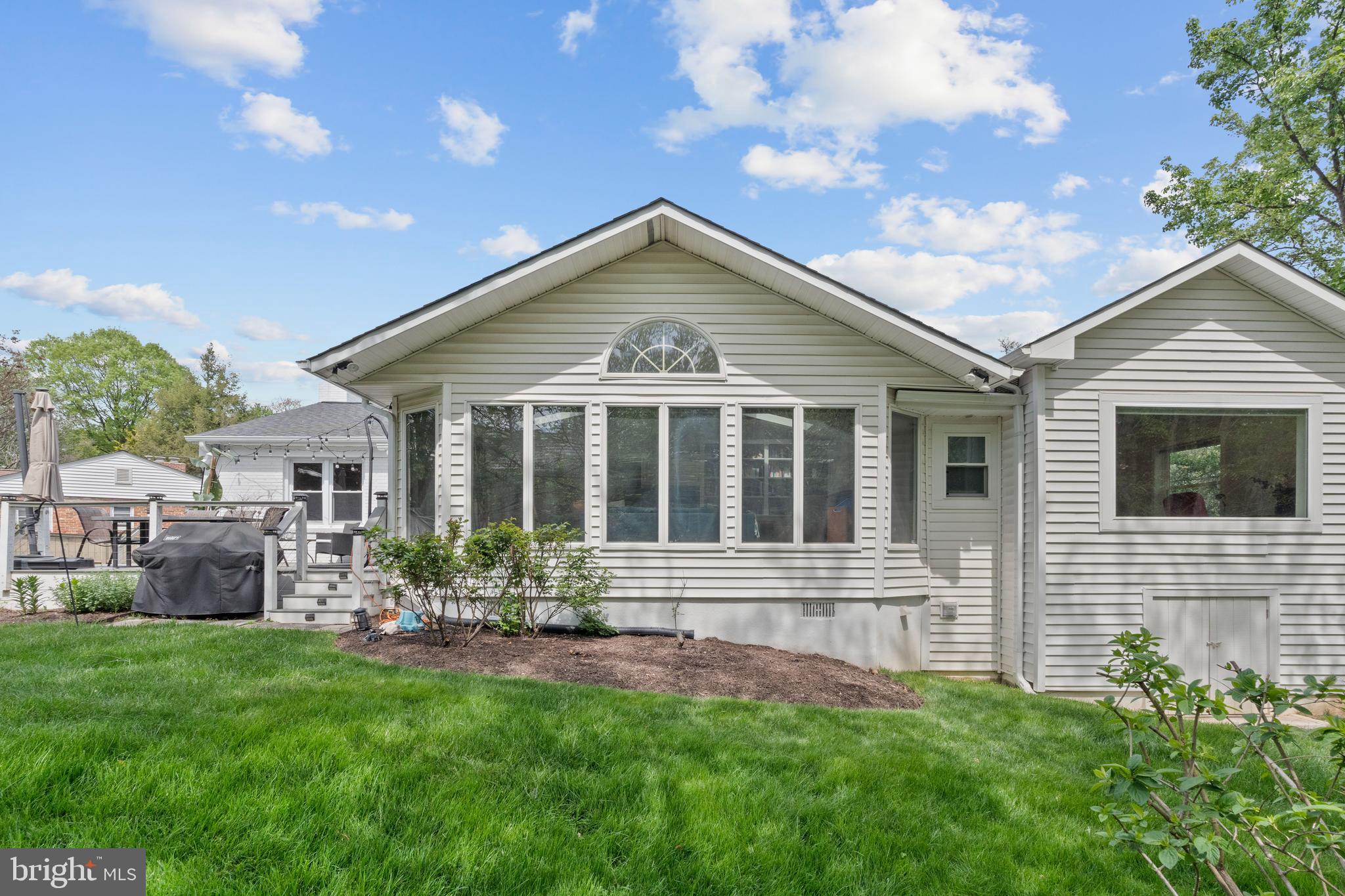 RUCKERS LANGLEY - Residential Lease