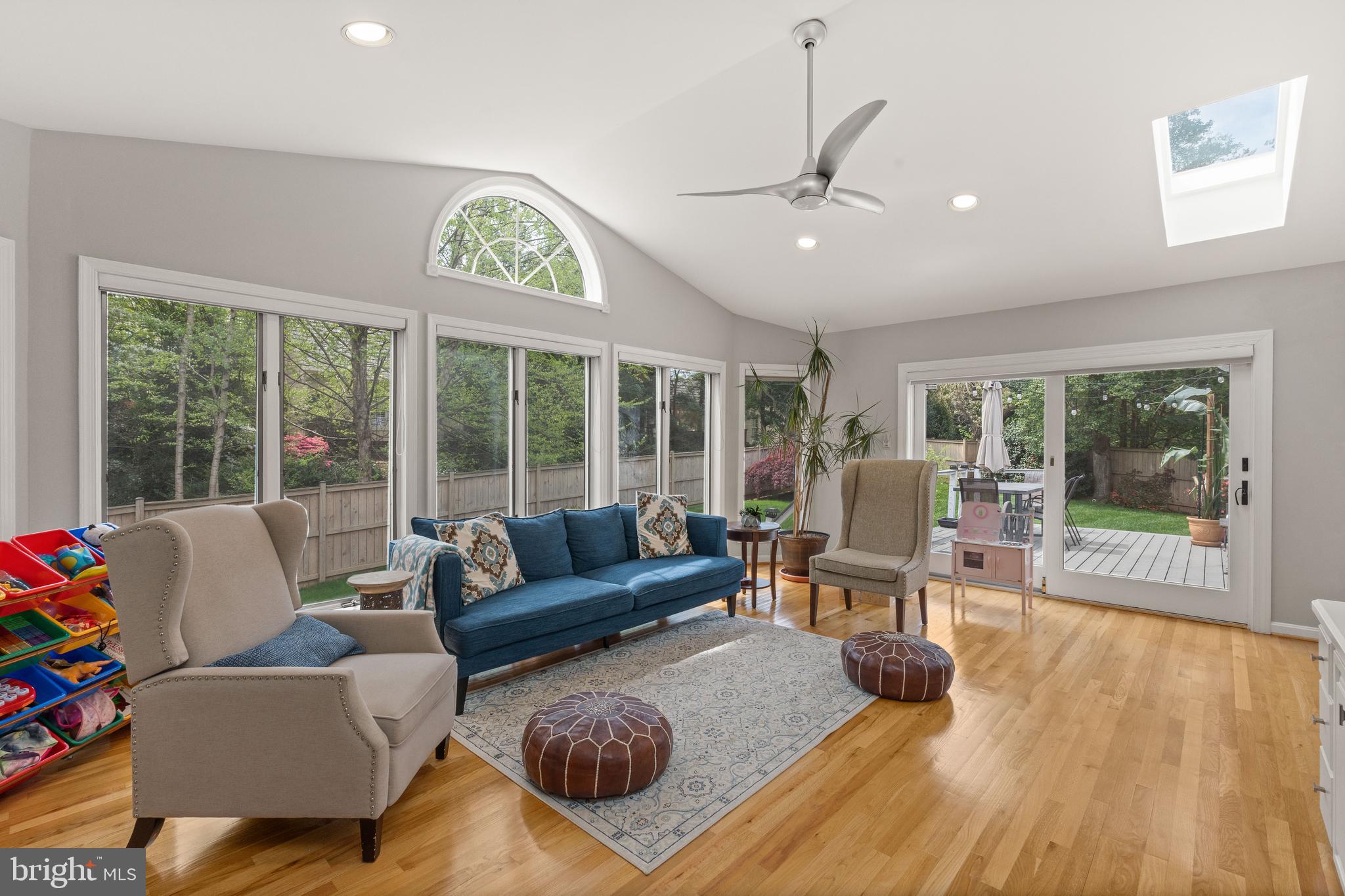 RUCKERS LANGLEY - Residential Lease