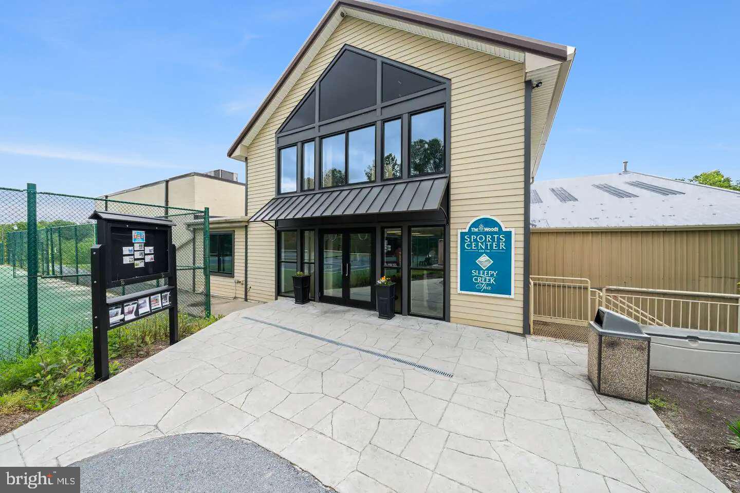 THE WOODS RESORT - Residential