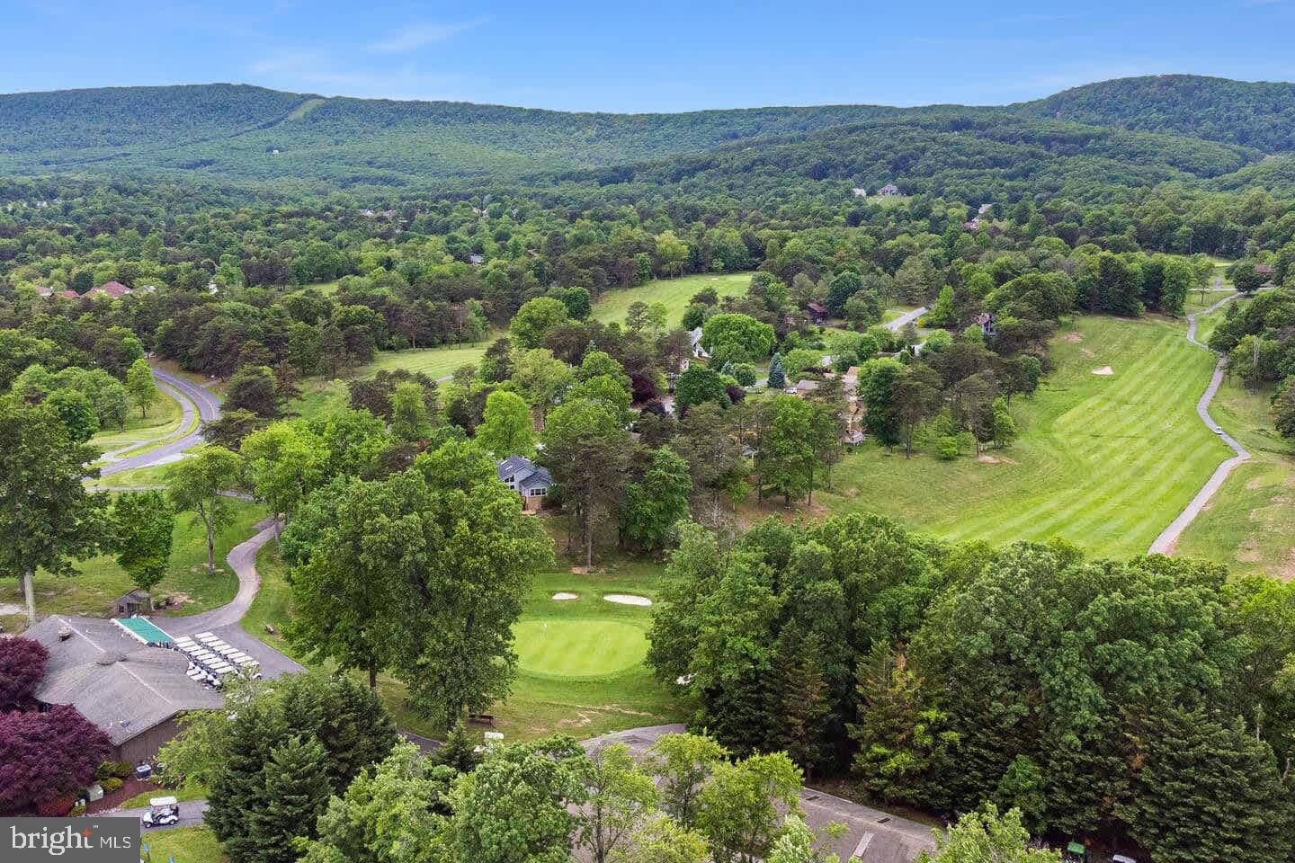 THE WOODS RESORT - Residential