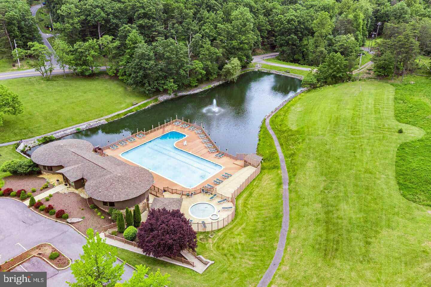 THE WOODS RESORT - Residential