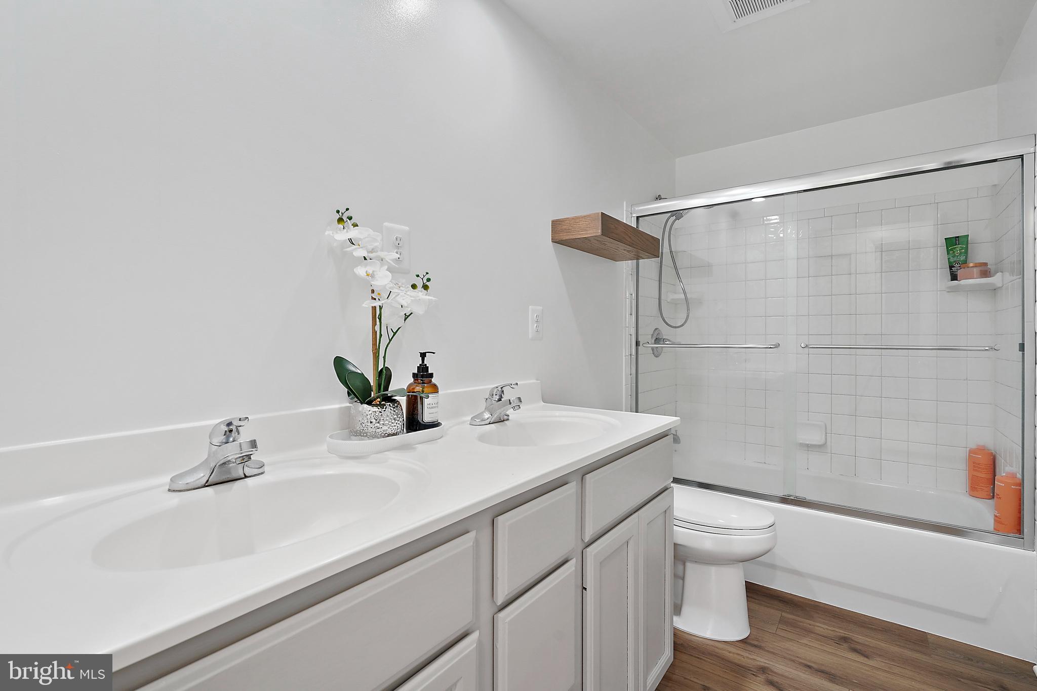 STERLING  PARK - Residential