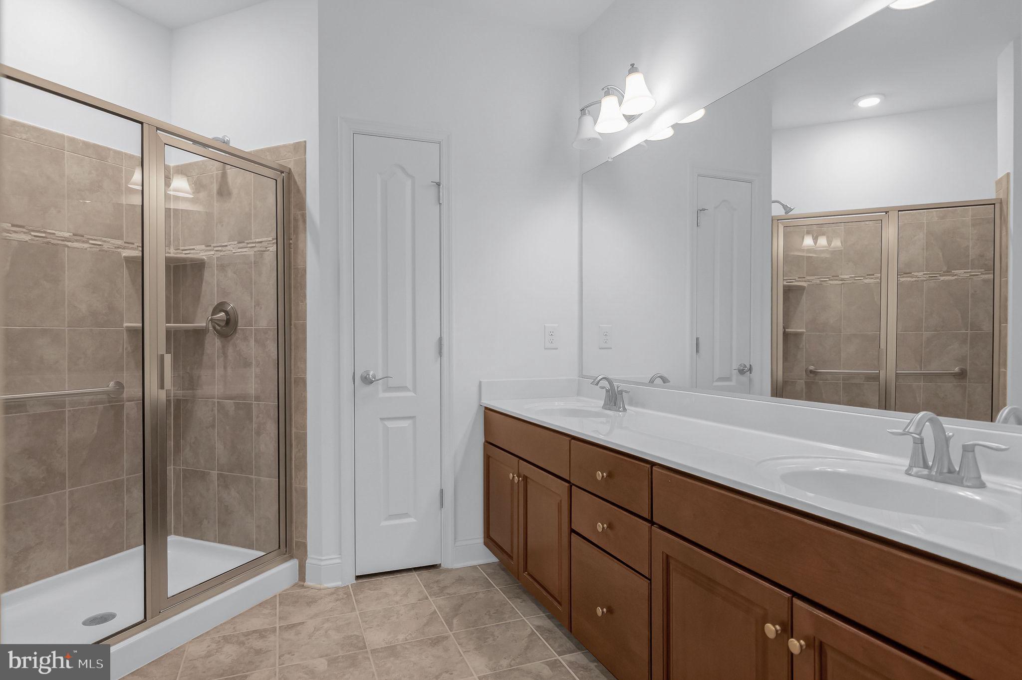 THE GATHERINGS - Residential