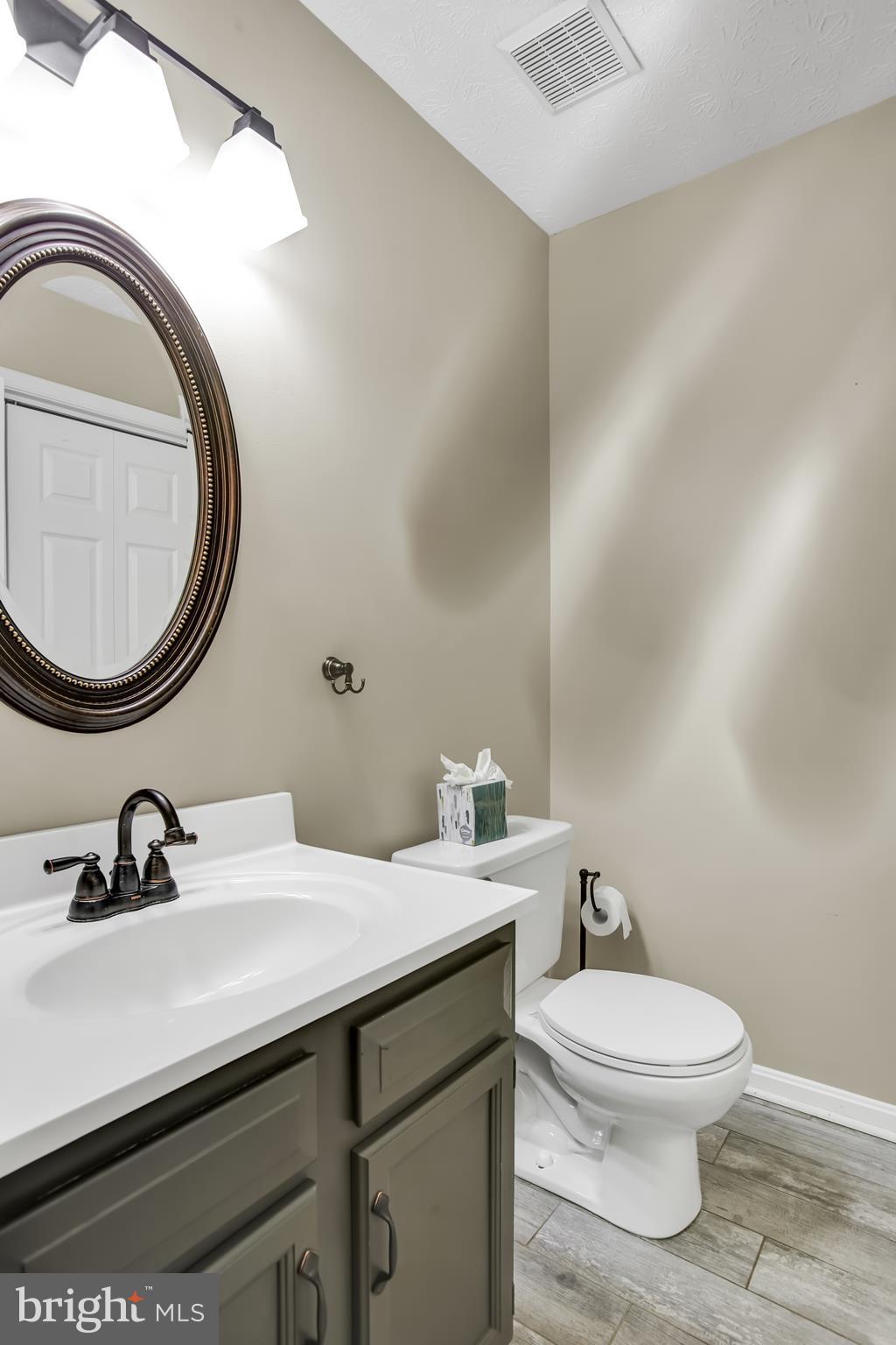 BAY HIGHLANDS - Residential