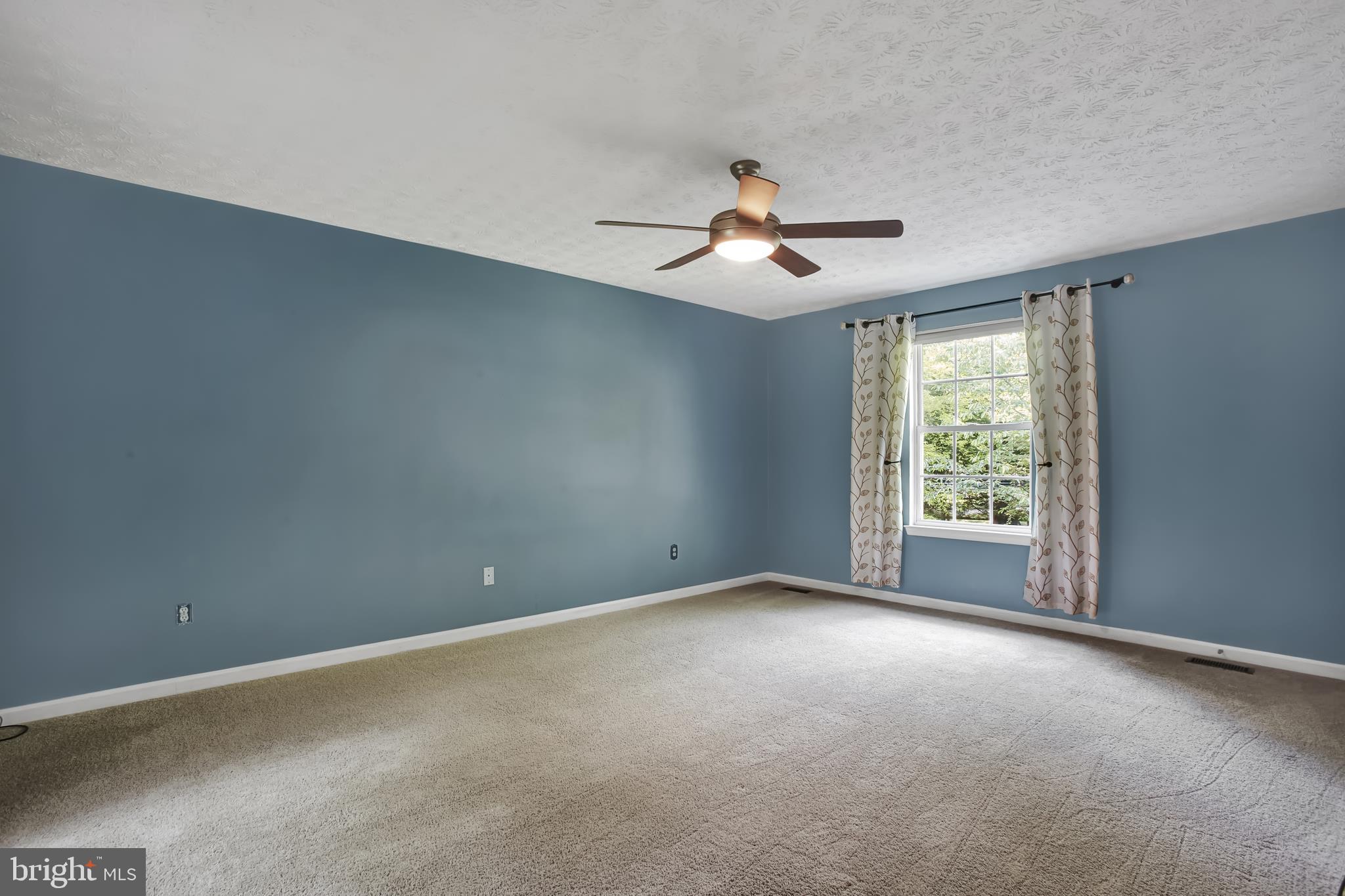 BAY HIGHLANDS - Residential