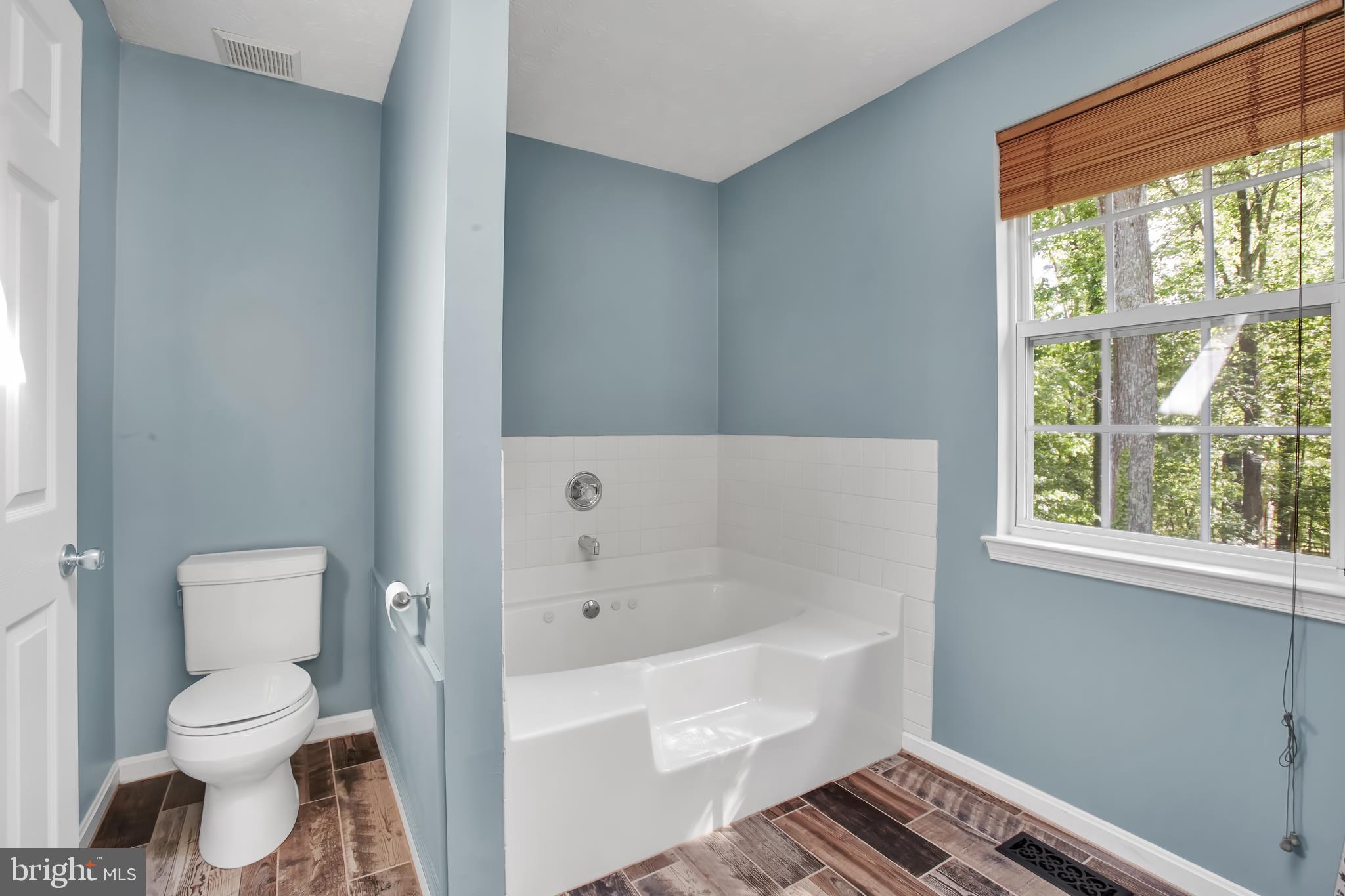 BAY HIGHLANDS - Residential