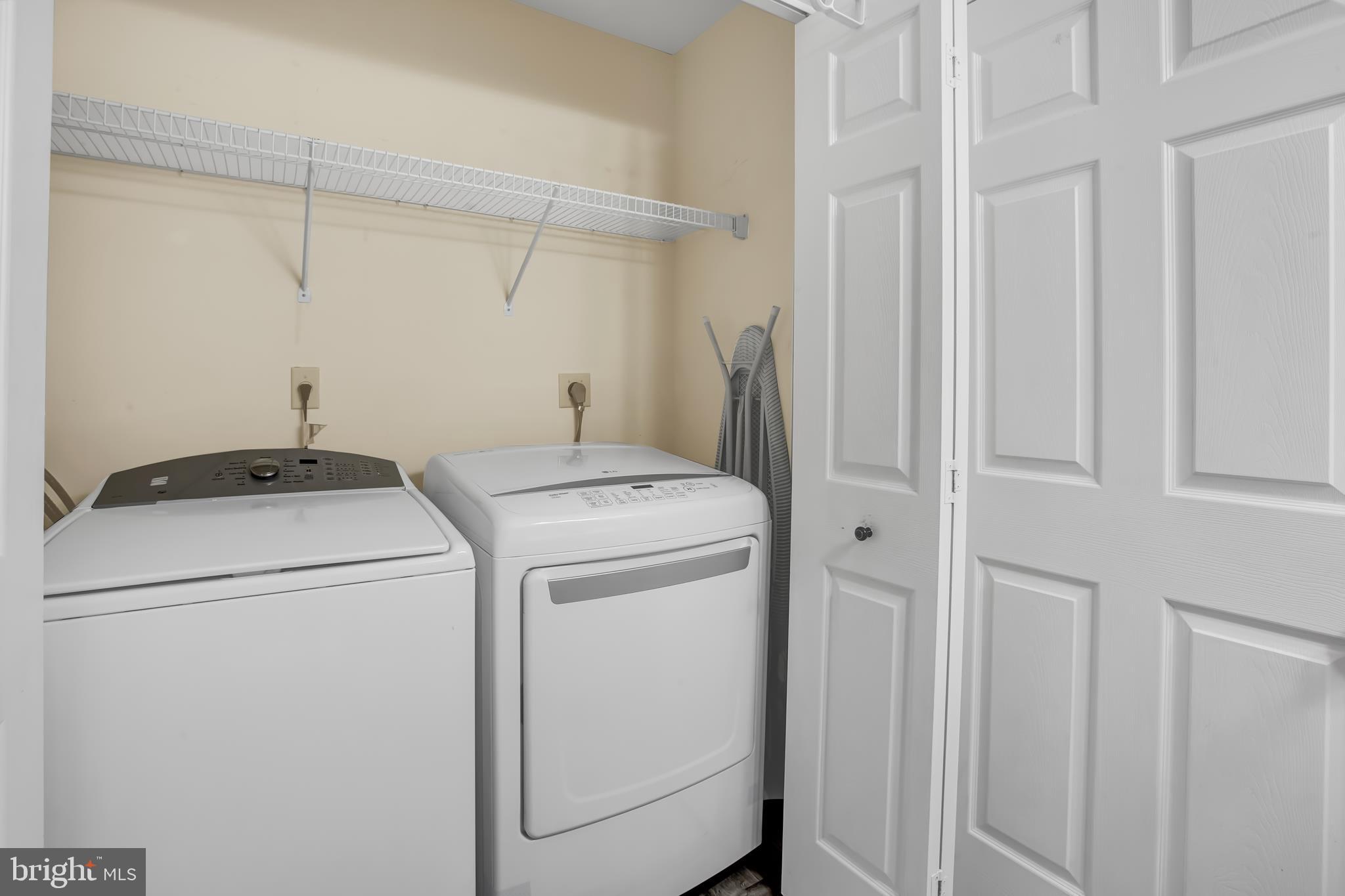 BAY HIGHLANDS - Residential