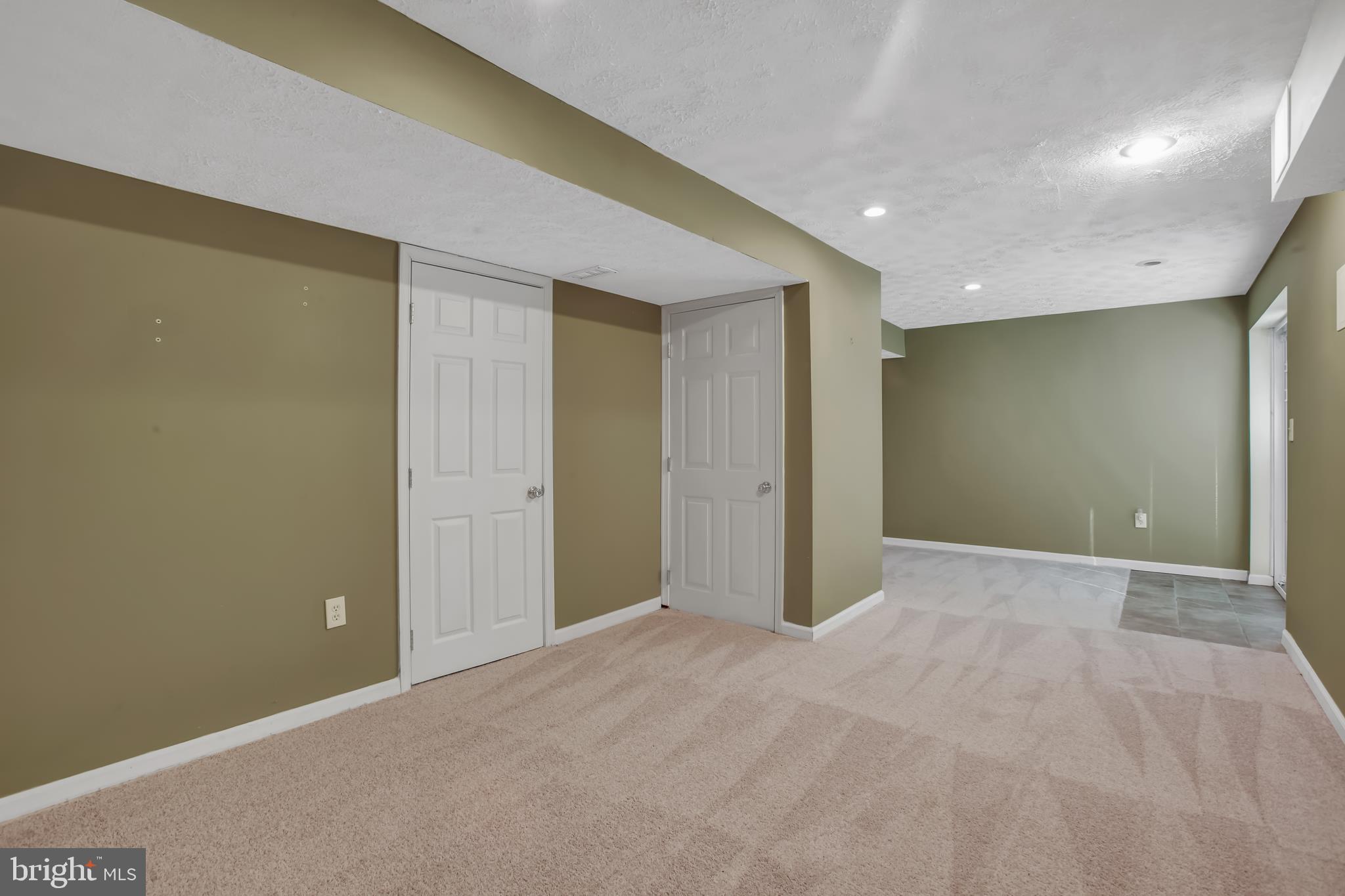 BAY HIGHLANDS - Residential