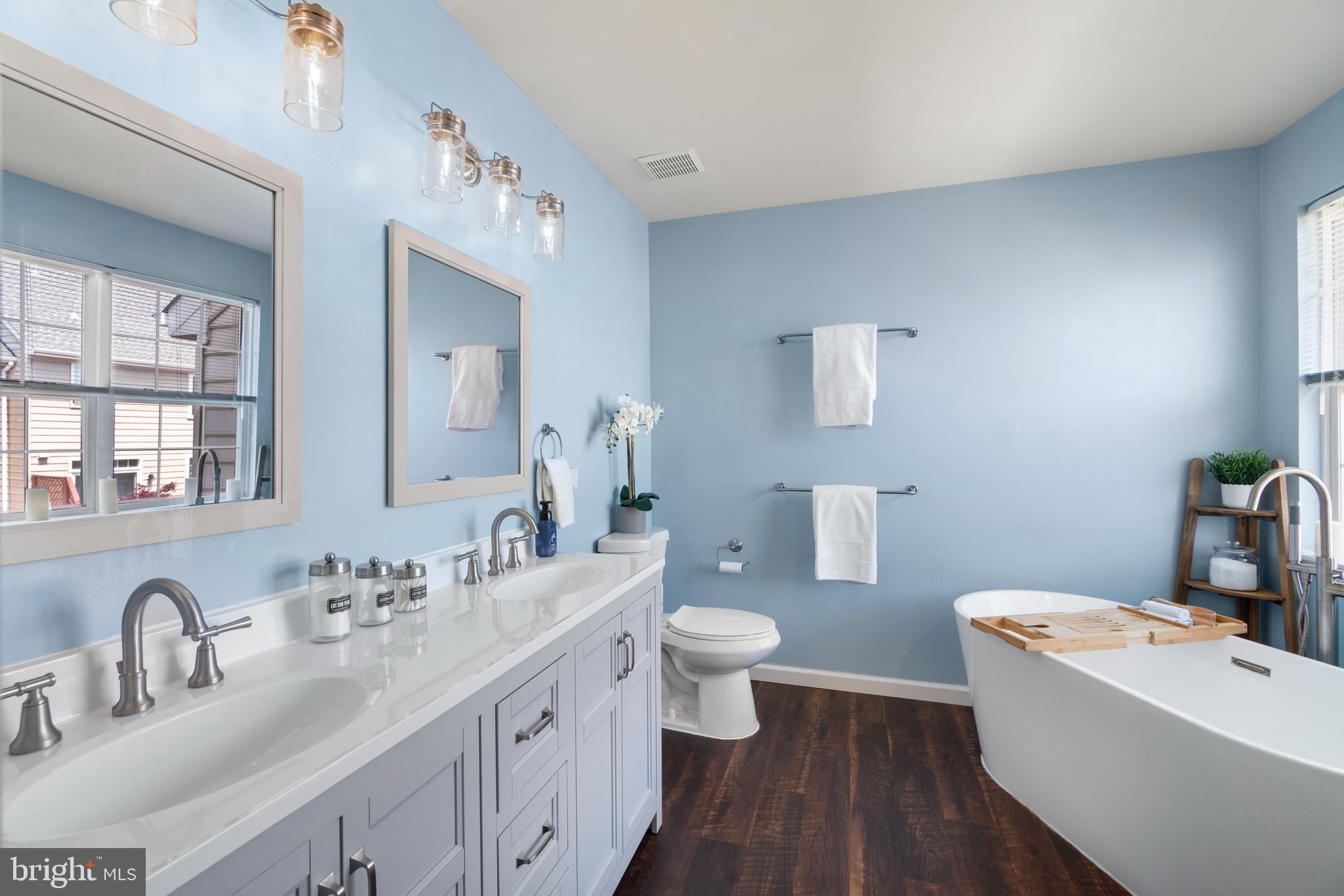 BELMONT BAY - Residential