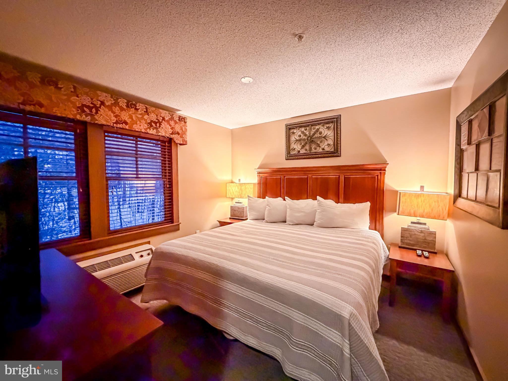 SILVER TREE SUITES - Residential