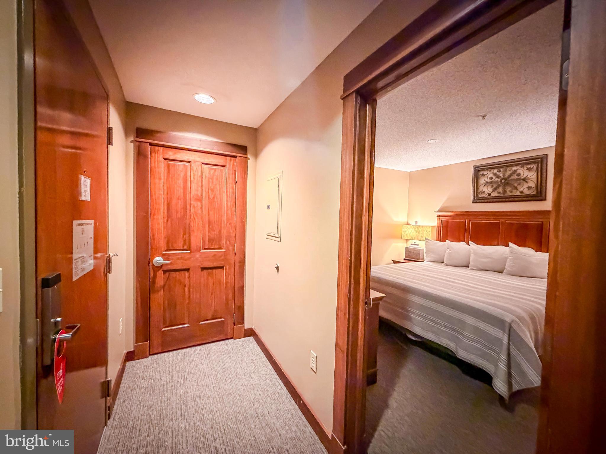 SILVER TREE SUITES - Residential