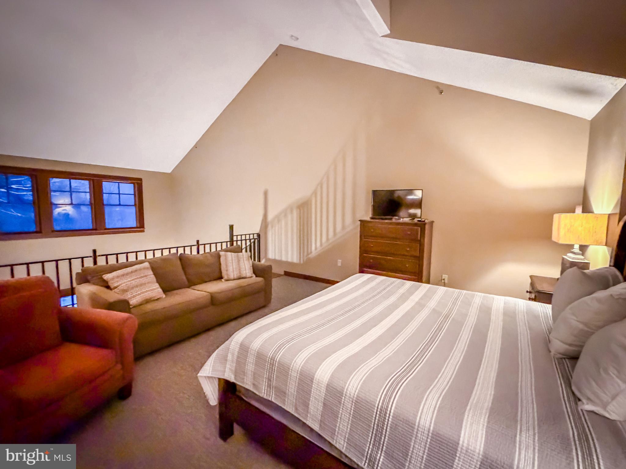 SILVER TREE SUITES - Residential