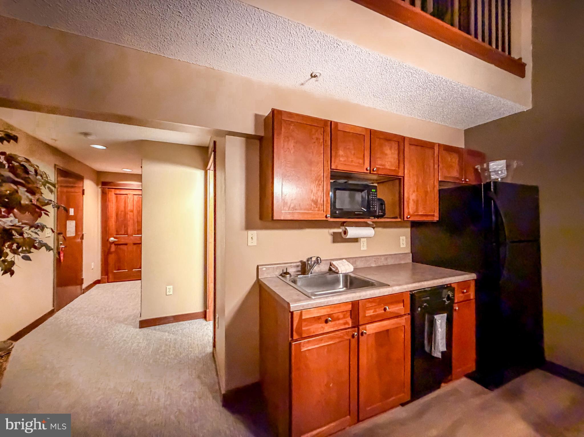 SILVER TREE SUITES - Residential