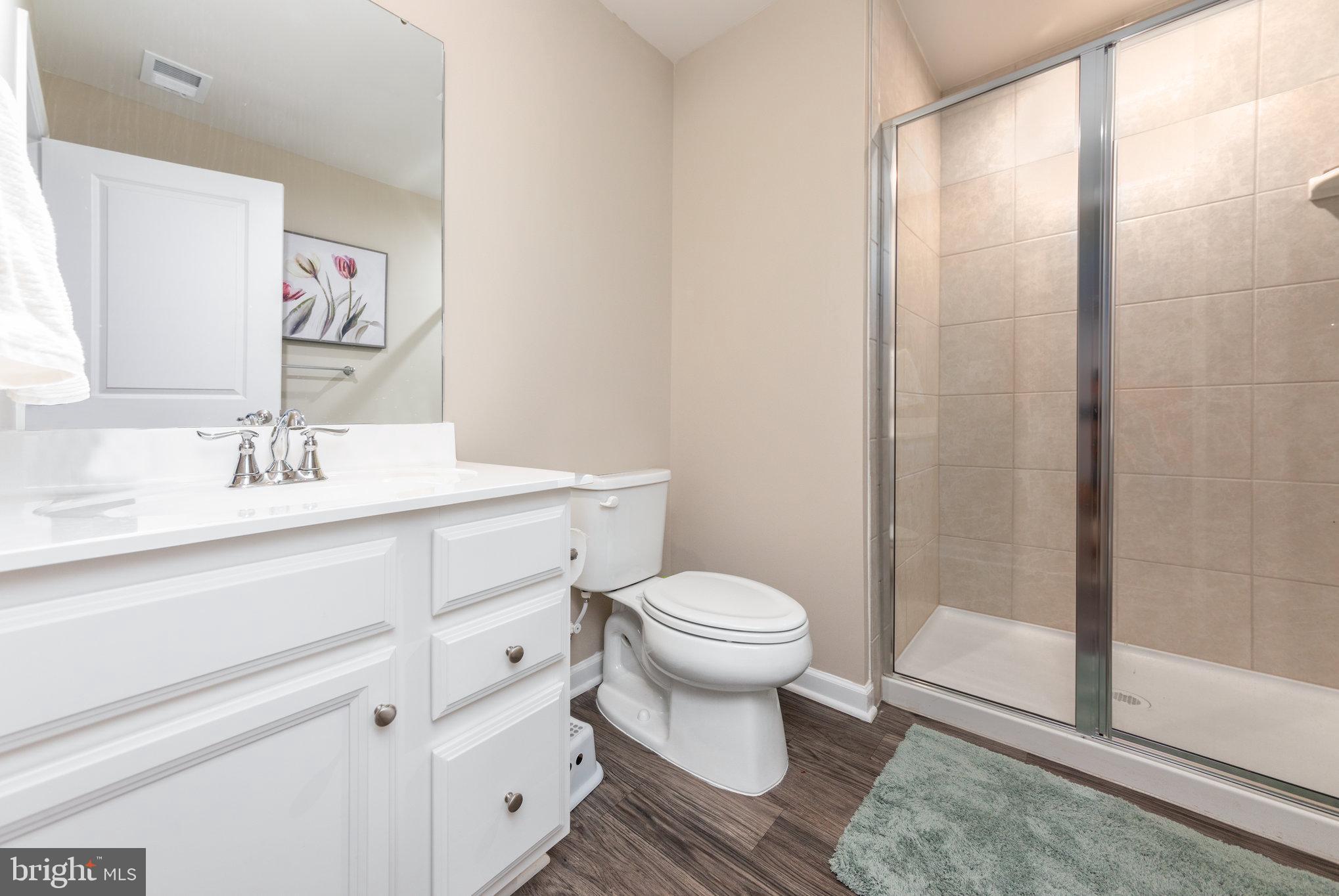 LEE'S PARKE - Residential