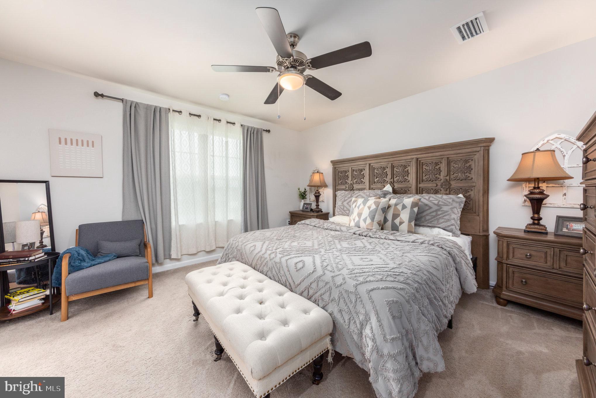 LEE'S PARKE - Residential