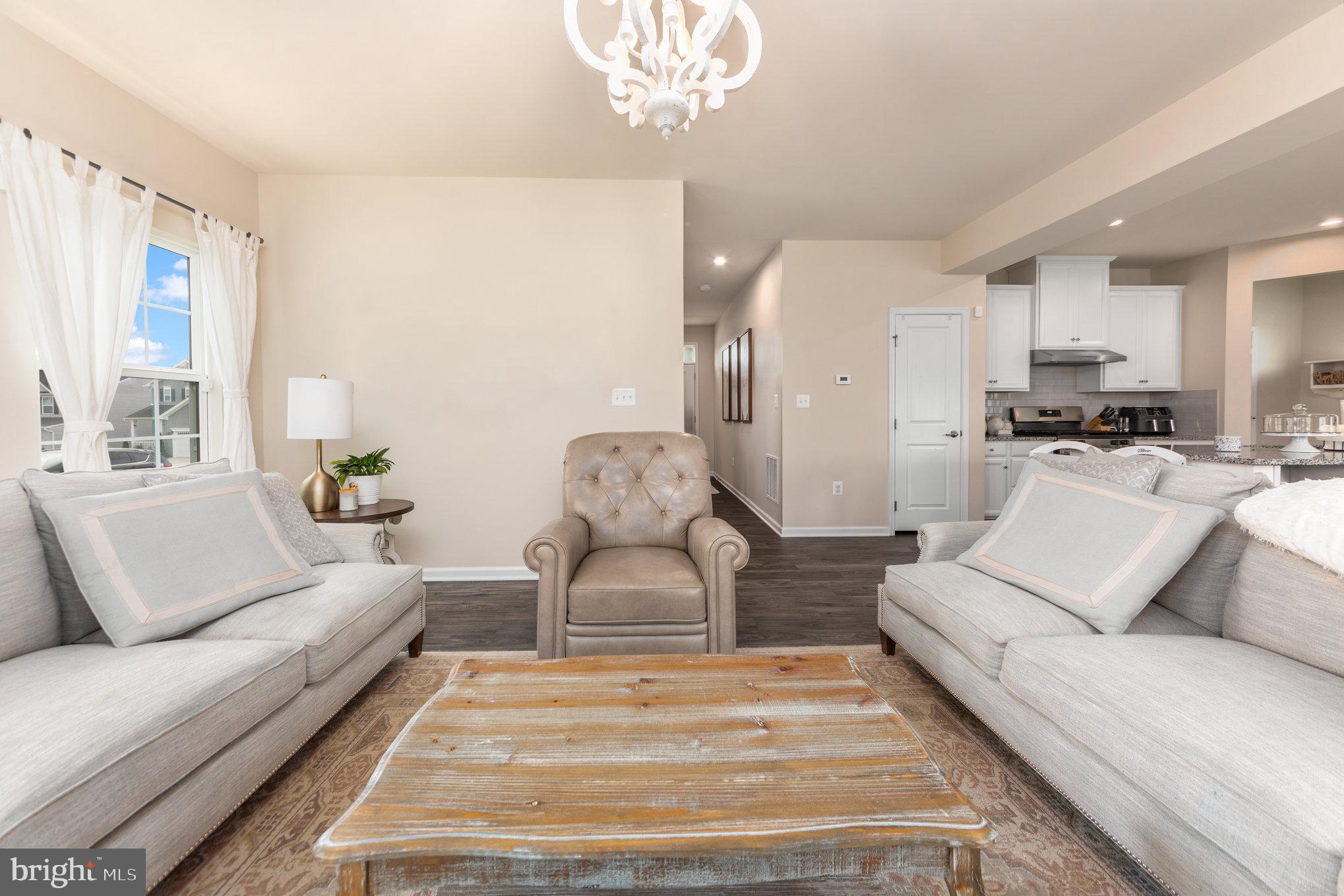 LEE'S PARKE - Residential