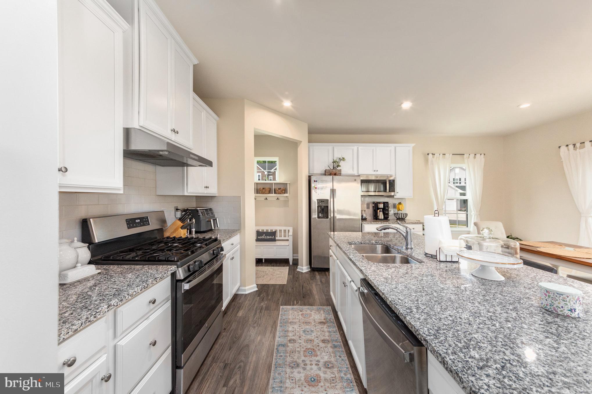 LEE'S PARKE - Residential