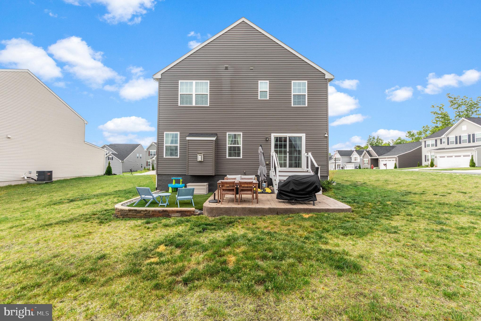 LEE'S PARKE - Residential