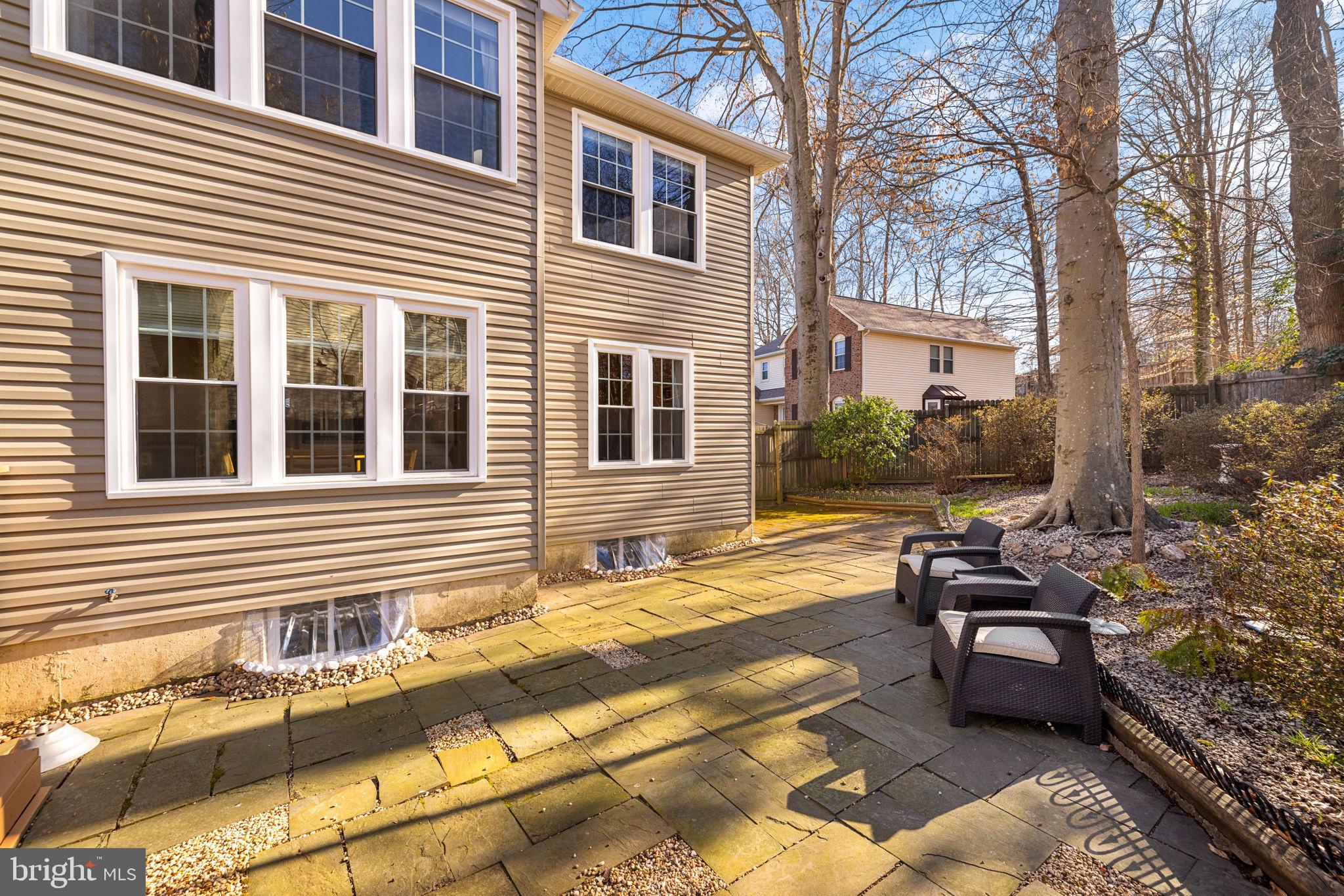 LONGWOOD KNOLLS - Residential