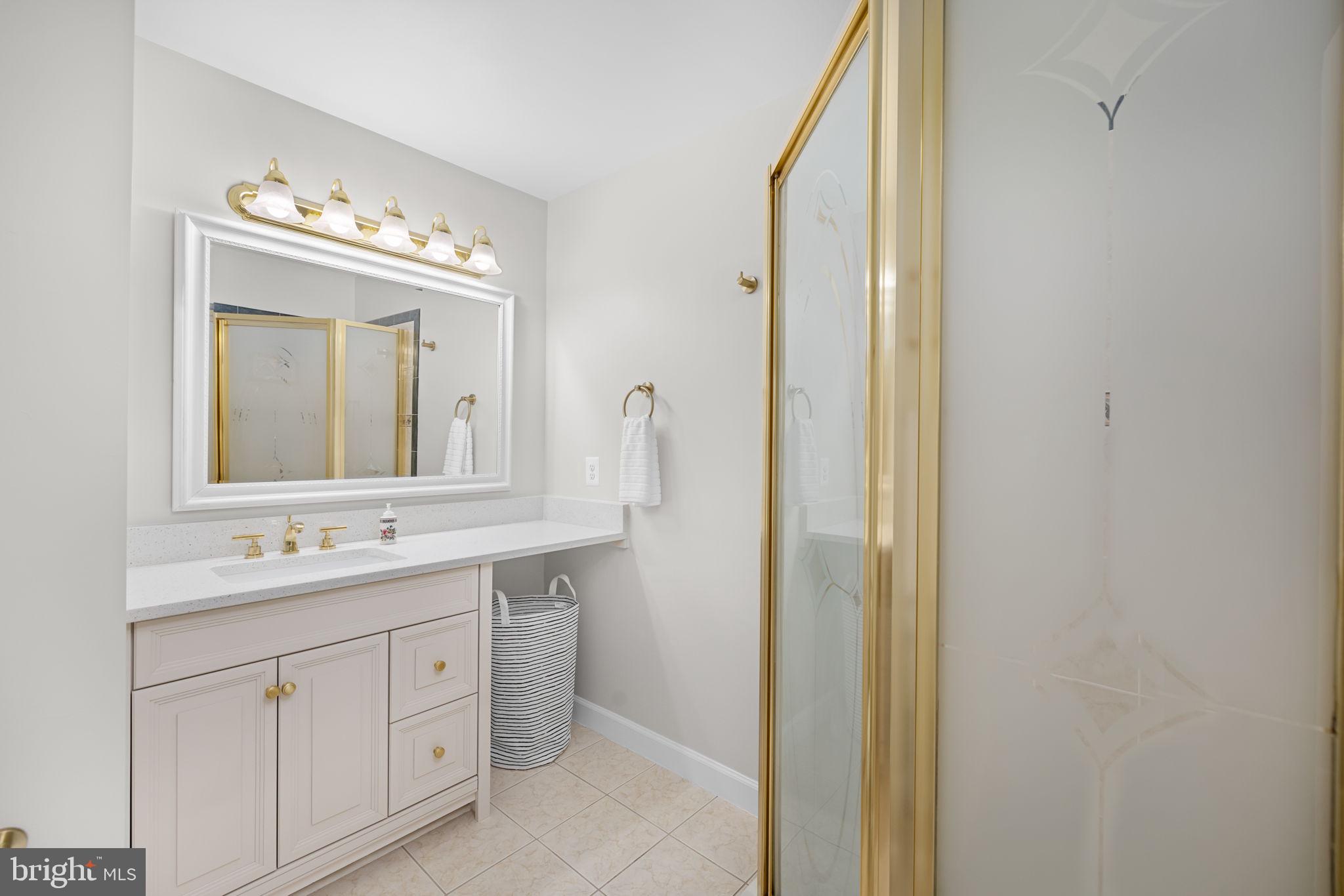 LONGWOOD KNOLLS - Residential