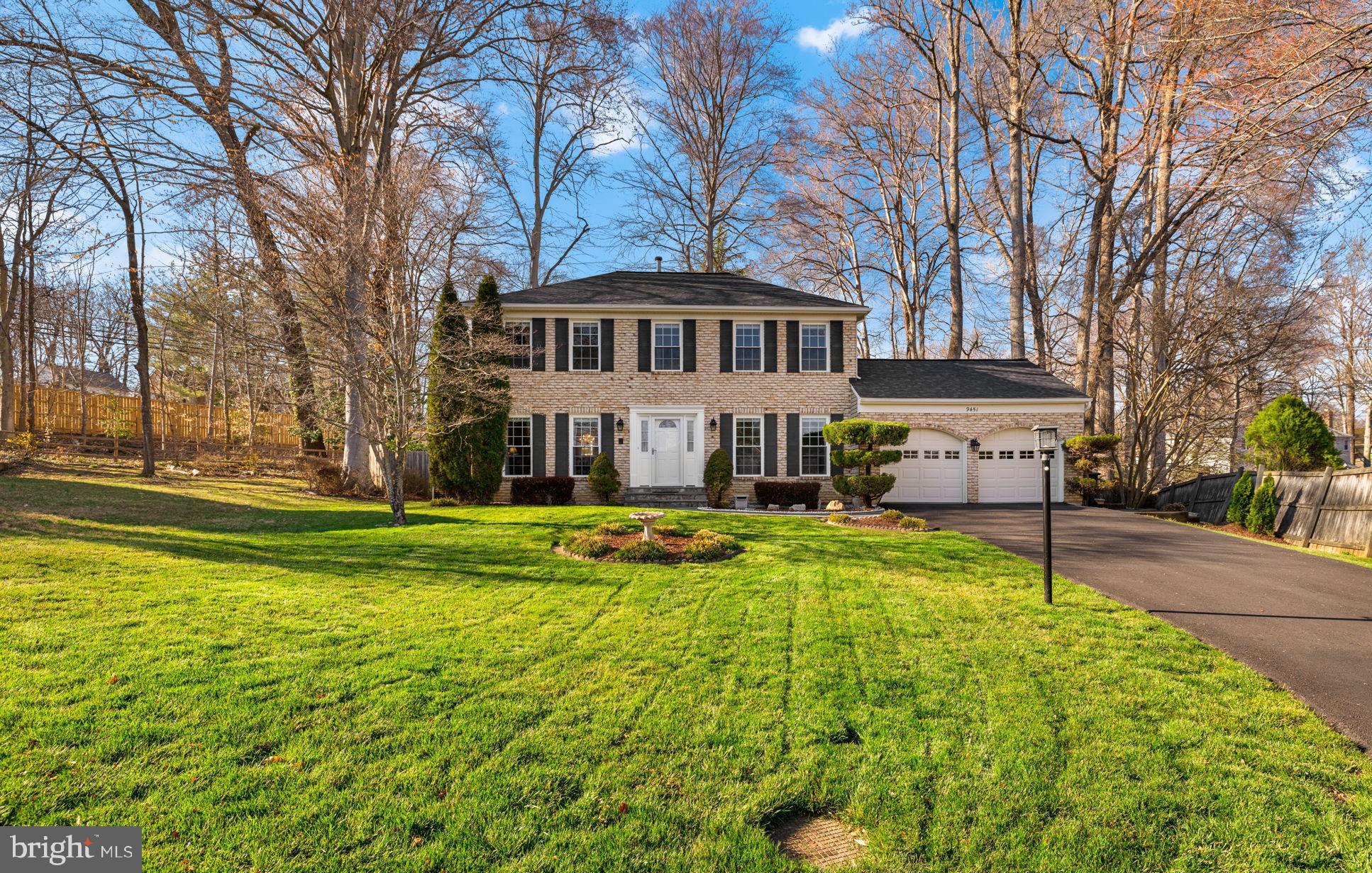 LONGWOOD KNOLLS - Residential