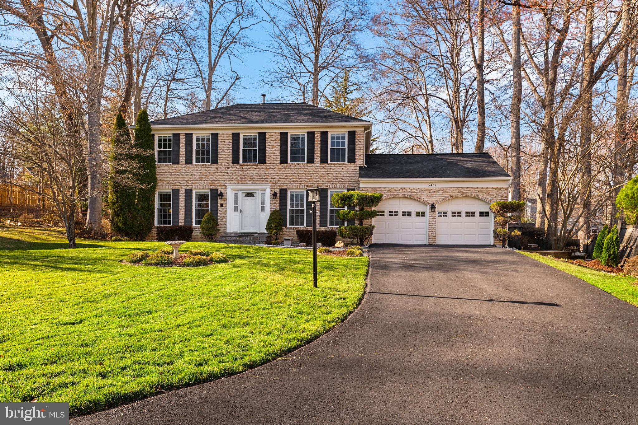 LONGWOOD KNOLLS - Residential