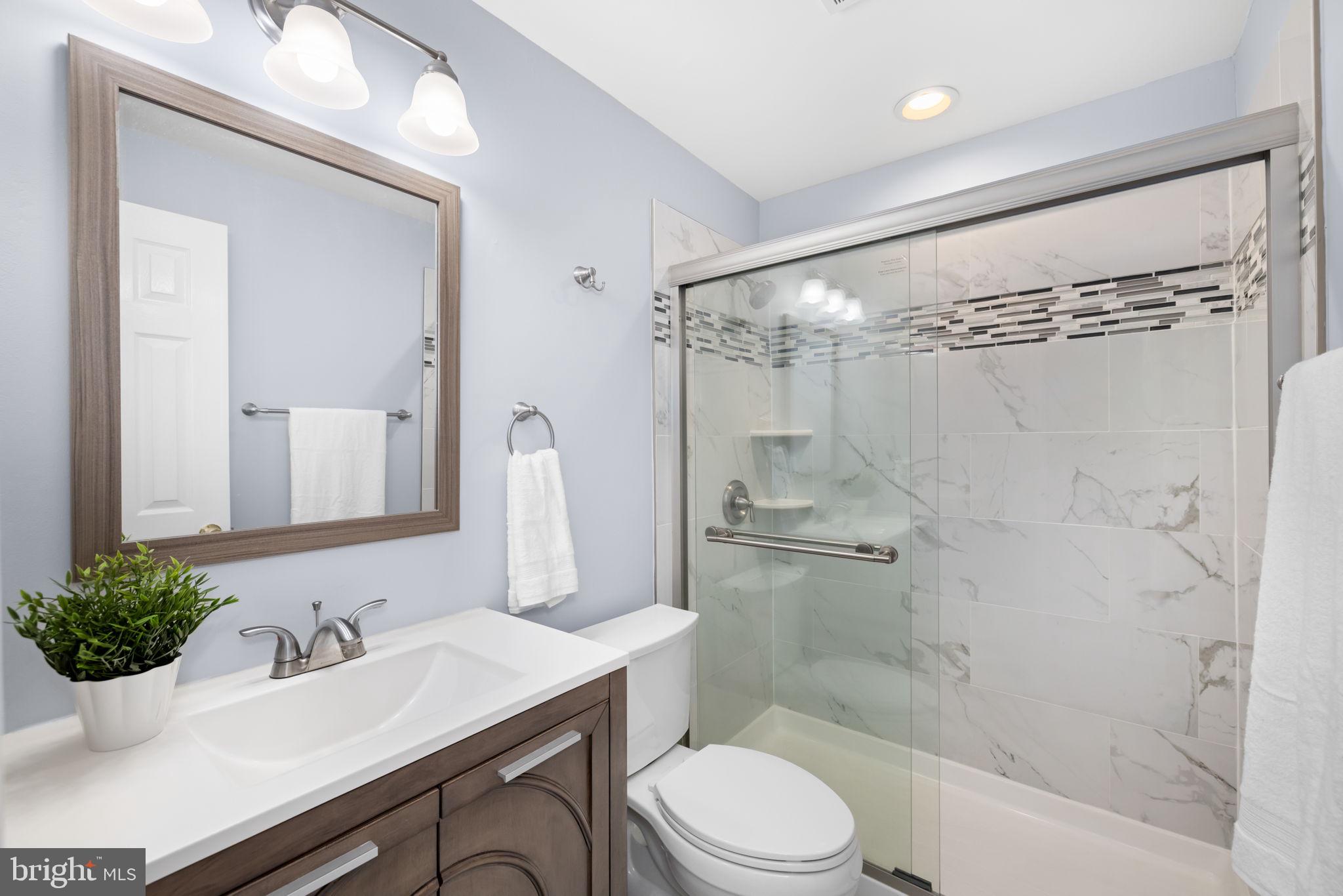 LONGWOOD KNOLLS - Residential