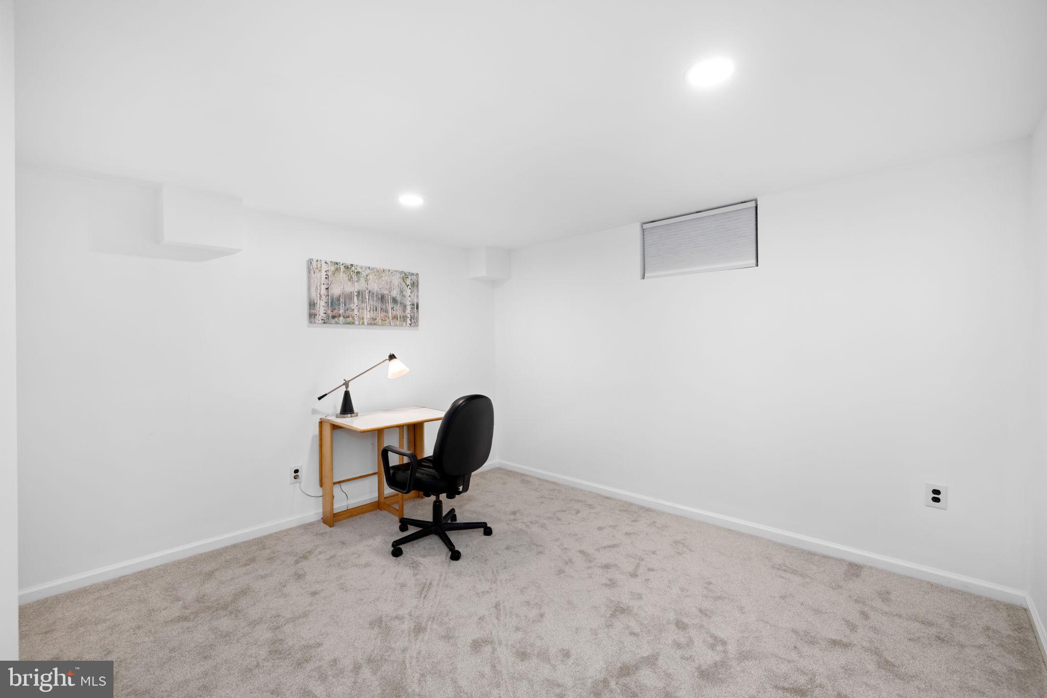 LONGWOOD KNOLLS - Residential