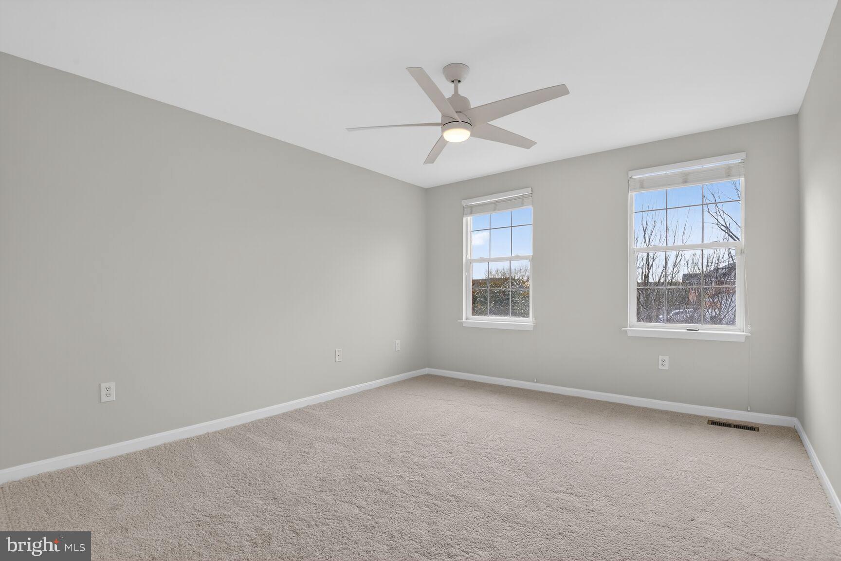 BLOOMS CROSSING - Residential