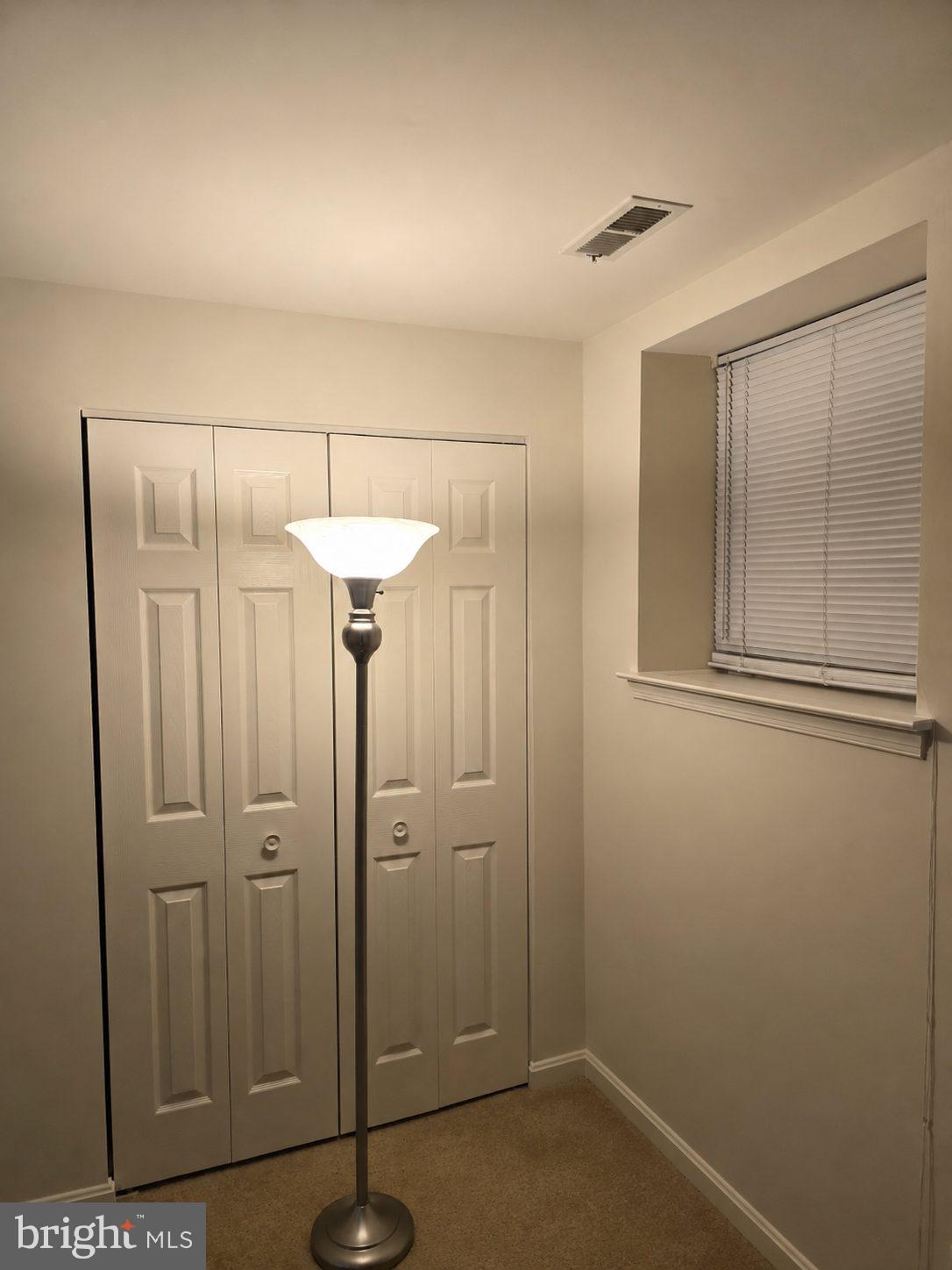 CONSTANT FRIENDSHIP - Residential