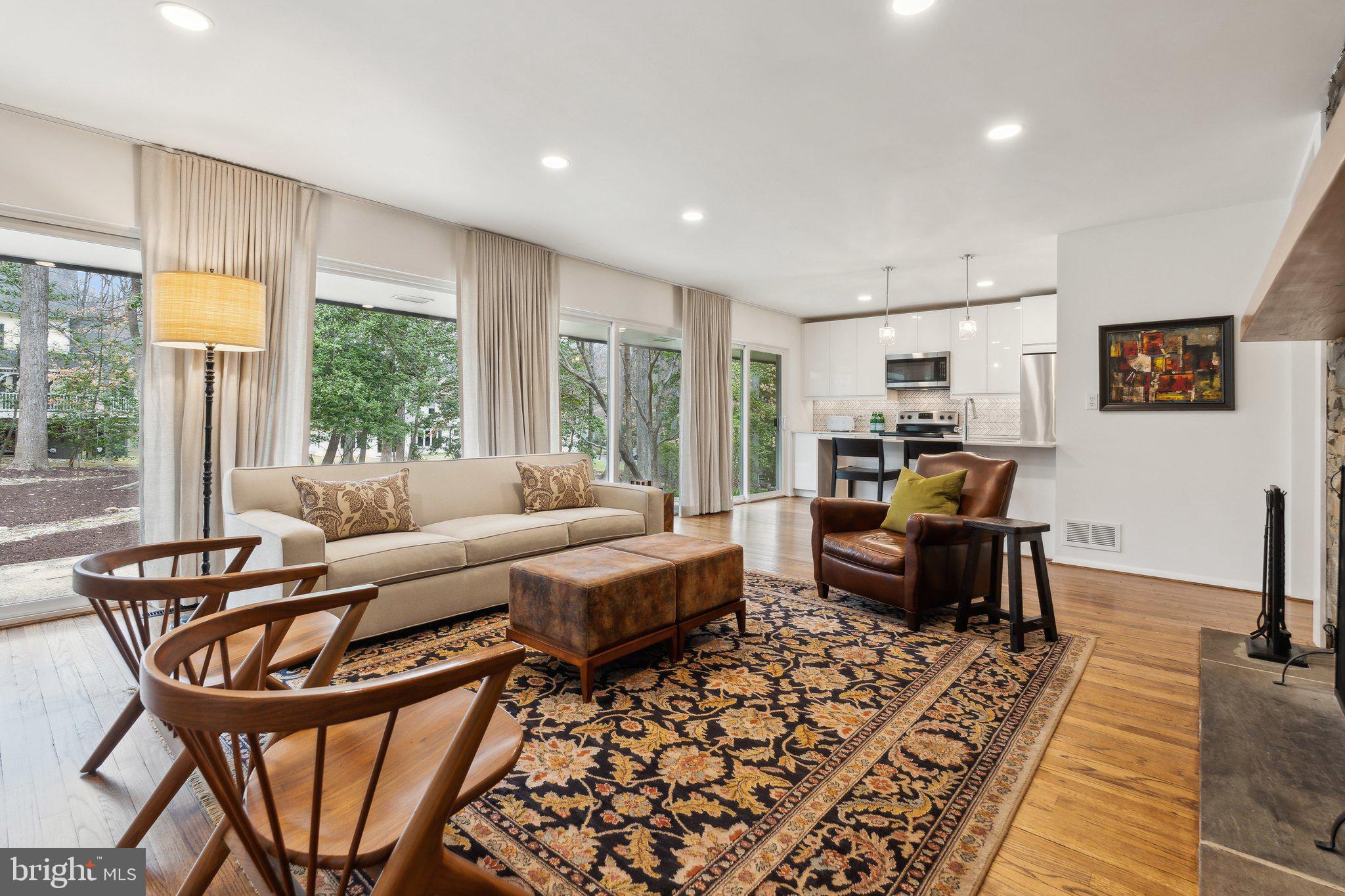 MANOR PARK - Residential