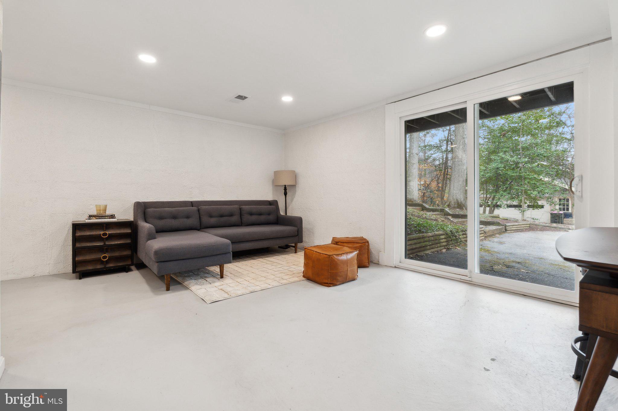 MANOR PARK - Residential