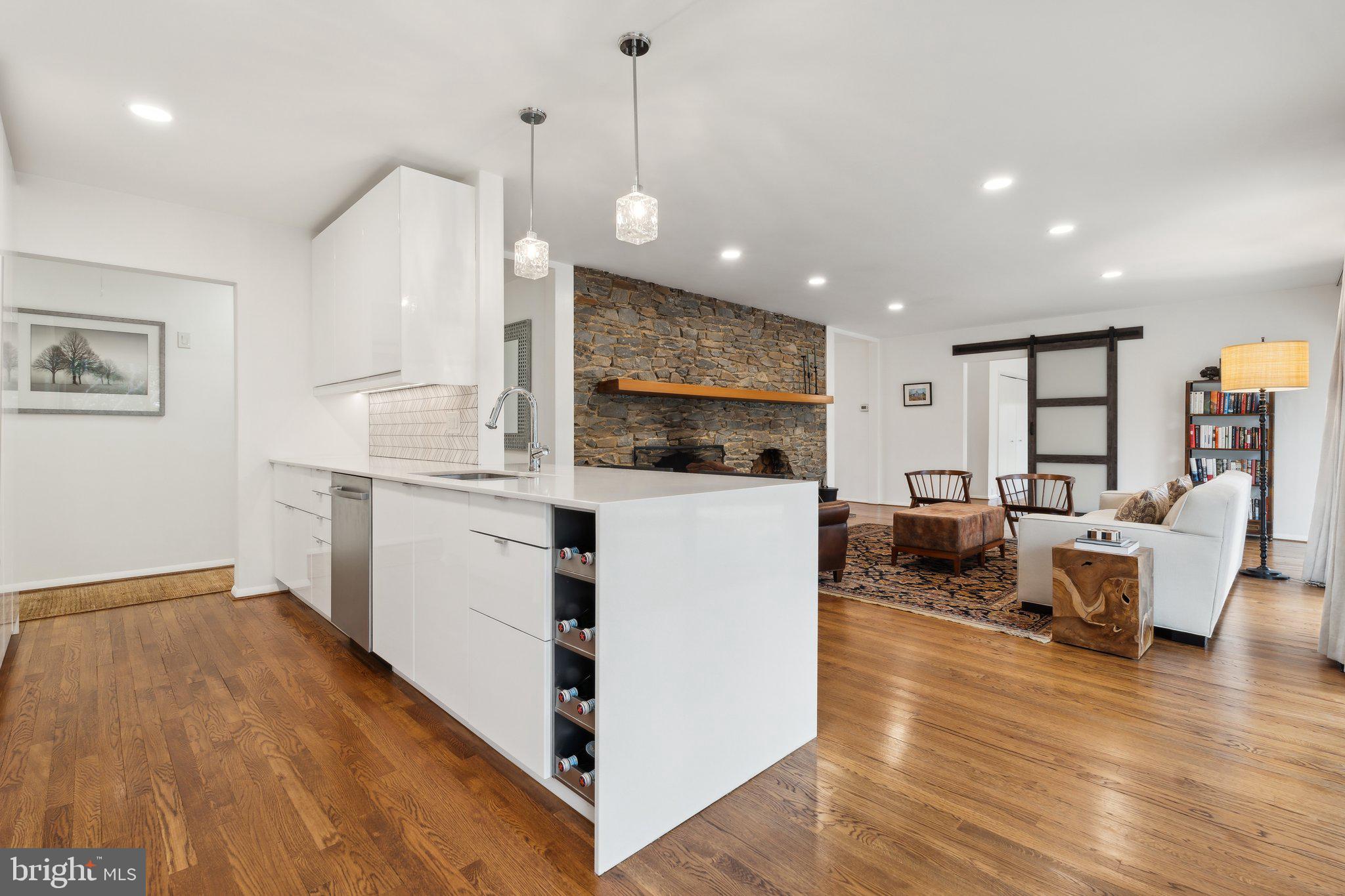 MANOR PARK - Residential