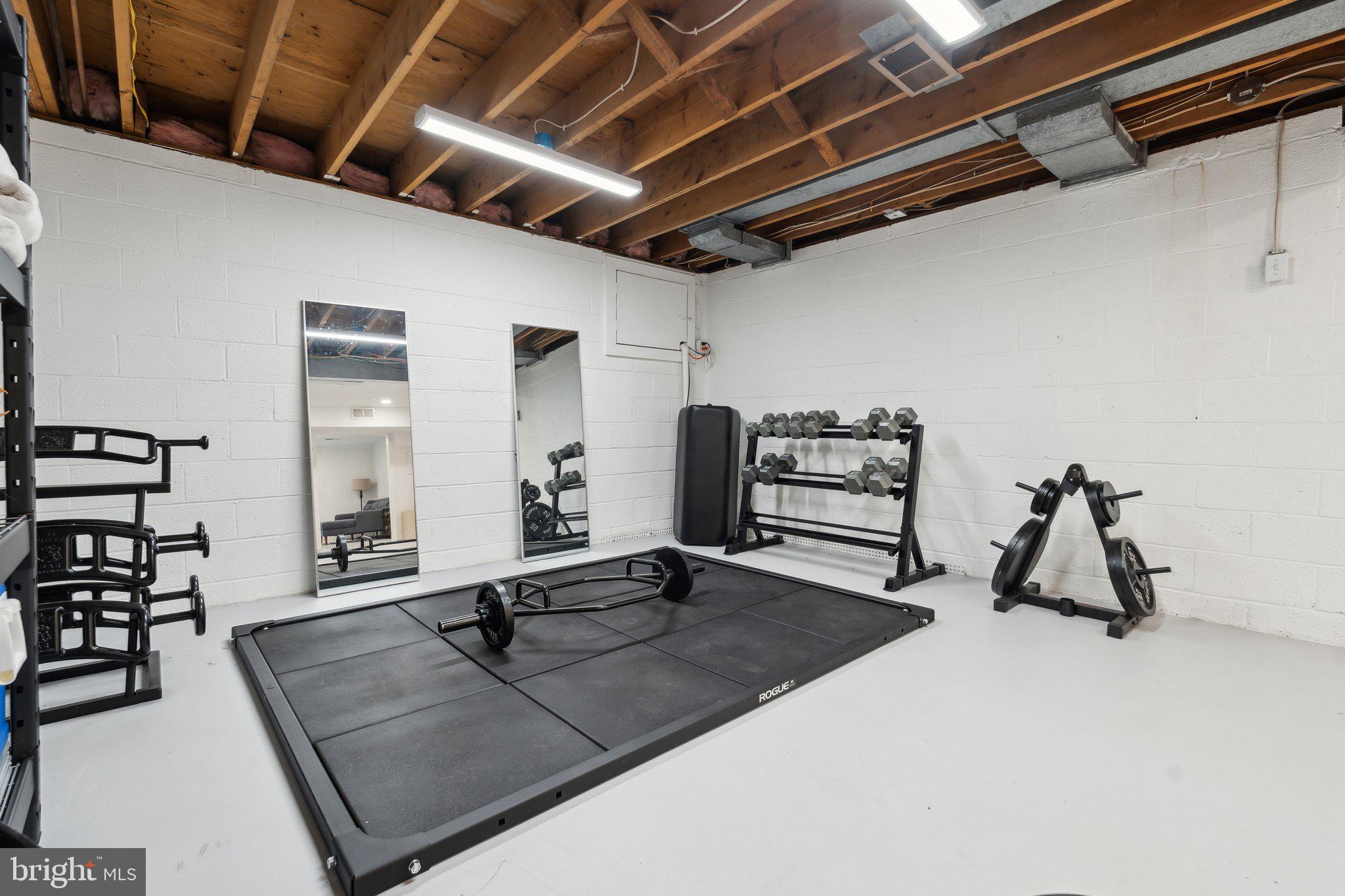 MANOR PARK - Residential