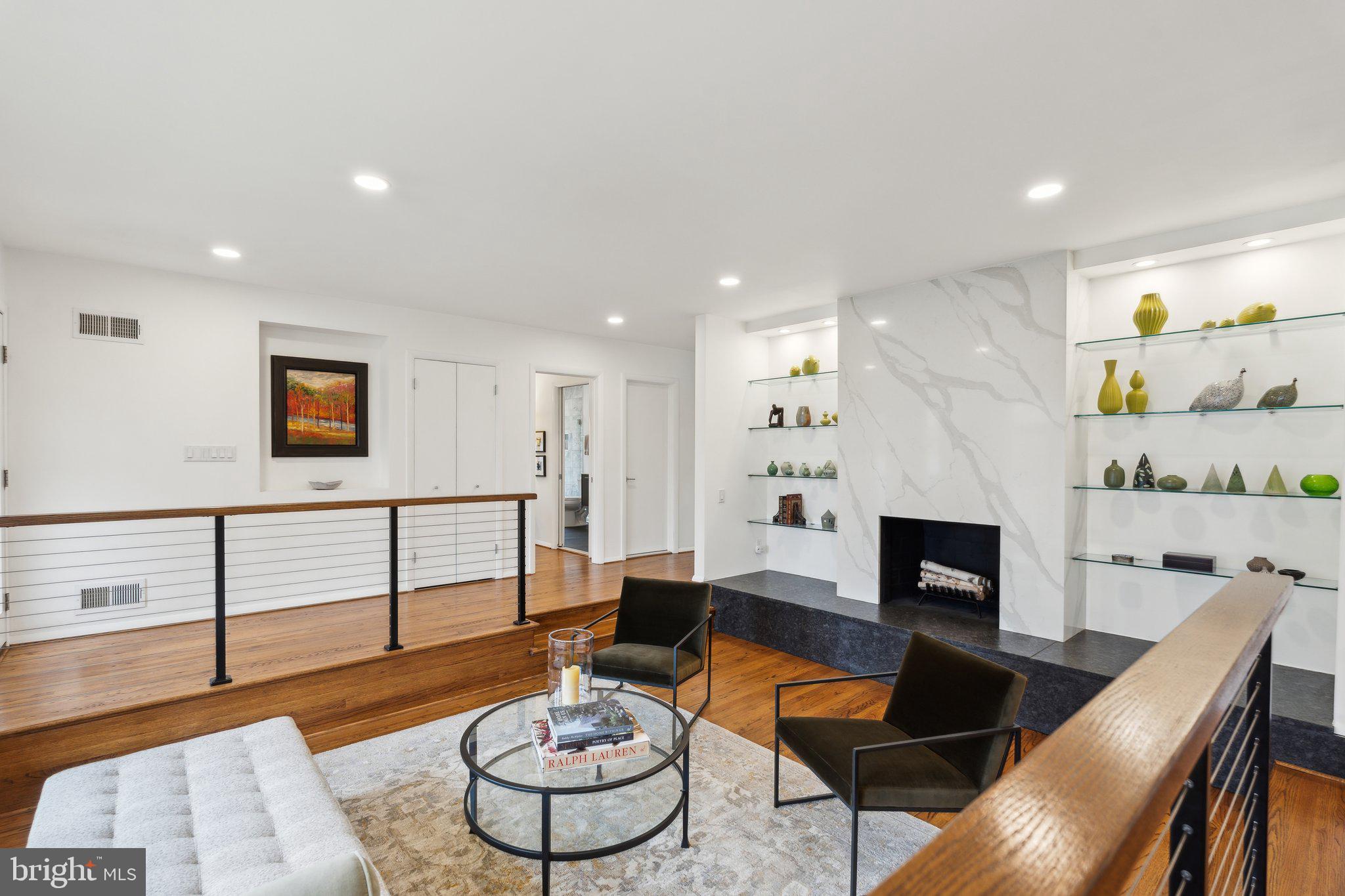 MANOR PARK - Residential