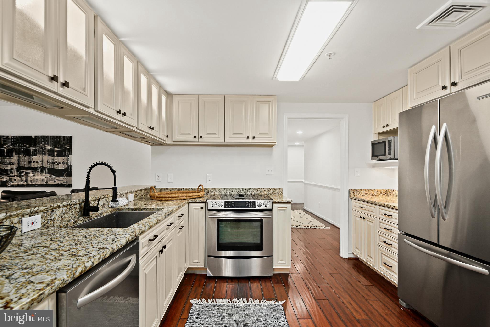 SCARLETT PLACE - Residential