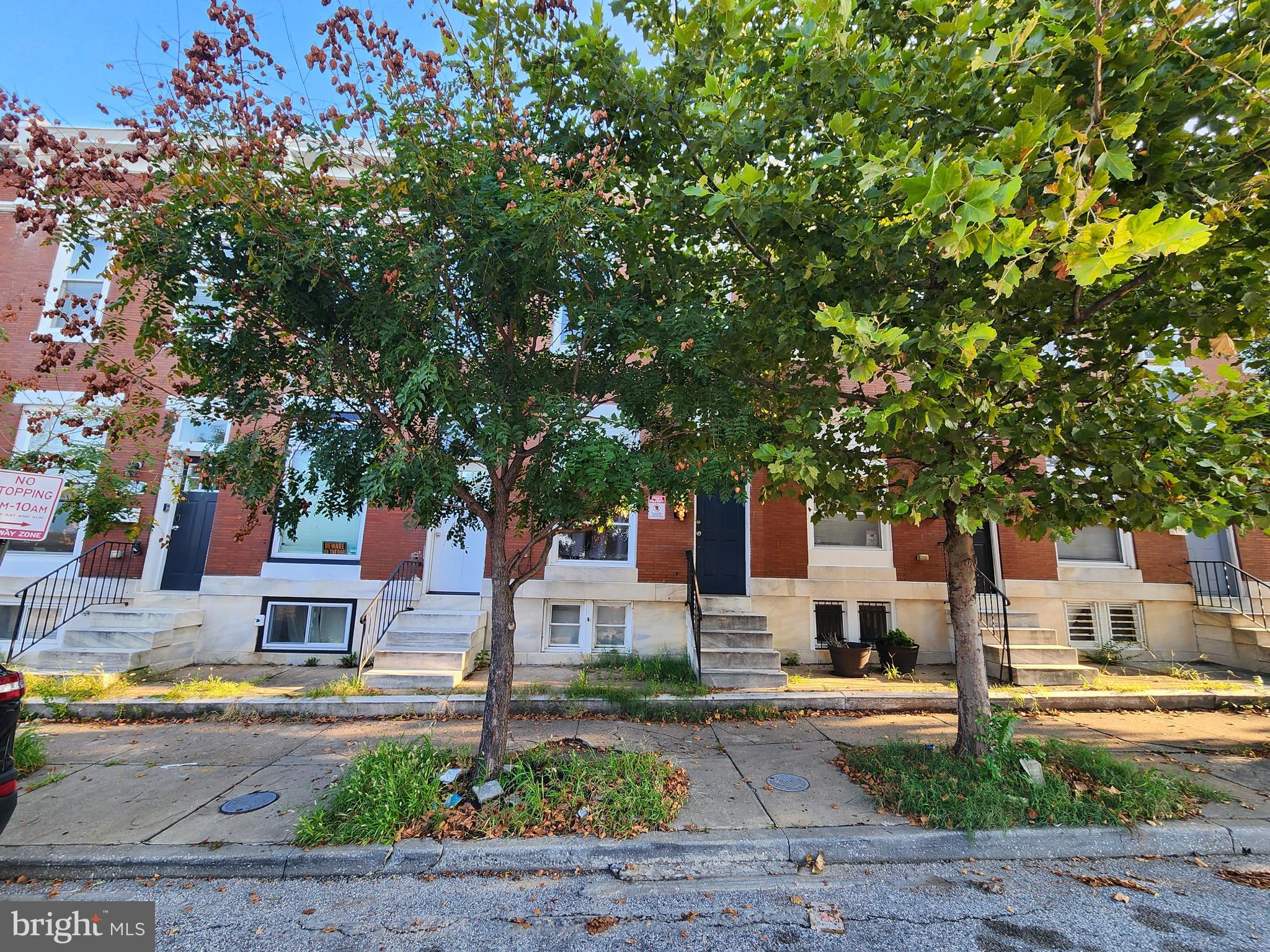ONLINE AUCTION: Bidding begins 09/05/2025 @ 10:00 AM. Bidding ends 09/09/2025 @ 11:30 AM. List Price is Suggested Opening Bid. Deposit: $10,000.
Situated in Baltimore’s Canton neighborhood, this property is within a mile of Patterson Park, an urban green space featuring athletic fields, a swimming pool, an ice rink, playgrounds, and a large lake. Also nearby are Ellwood Park, Maryland Korean War Memorial, and the Canton Waterfront Park, which offers harbor views, a fishing pier, and picnic areas. Shopping needs are well supported by the Shops at Canton Crossing, while grocery options include a nearby Safeway on Boston Street. The property benefits from excellent access to Boston Street and Eastern Avenue, both key arterial routes that provide direct connections to Interstate 95, Interstate 895, and downtown Baltimore. This property is vacant.