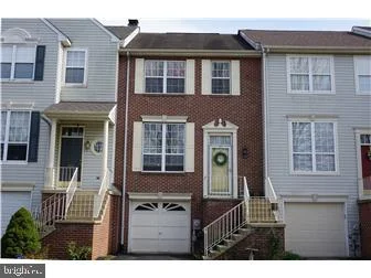 858 N Waterford Lane, Wilmington, DE 19808