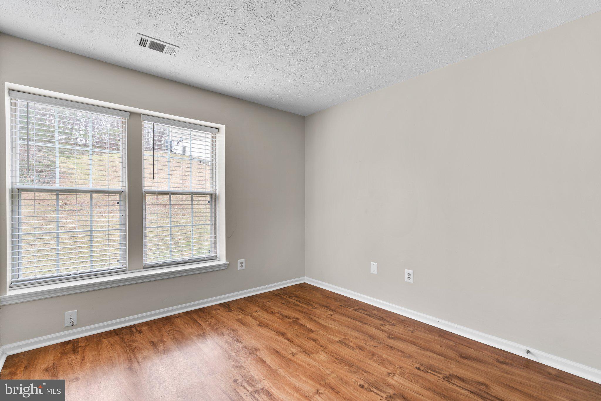 ROCKBURN COMMONS III - Residential