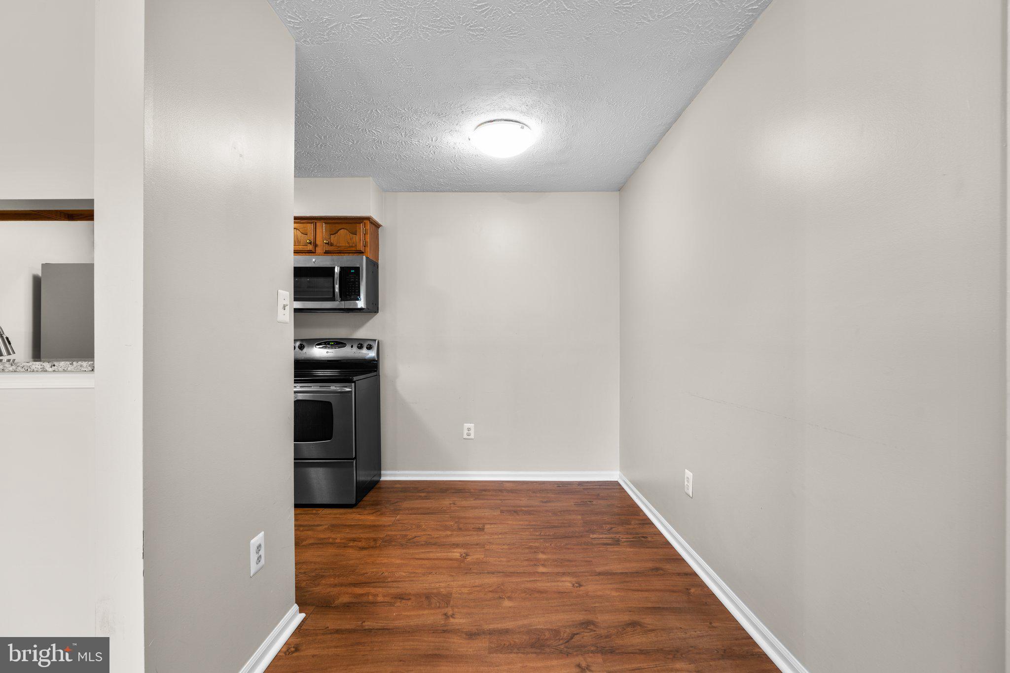 ROCKBURN COMMONS III - Residential