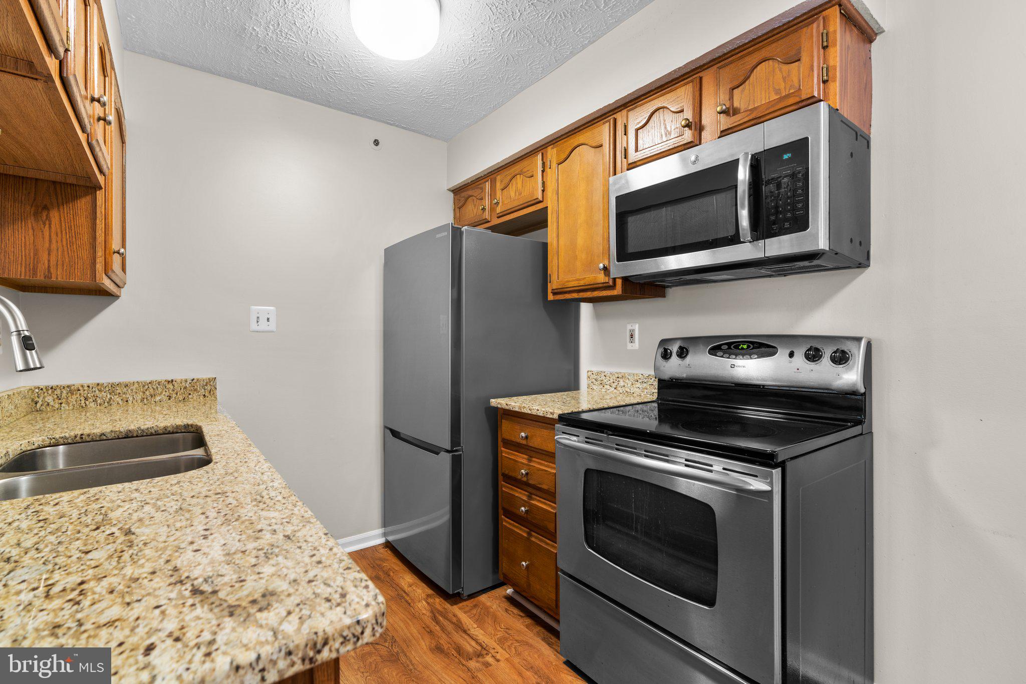 ROCKBURN COMMONS III - Residential