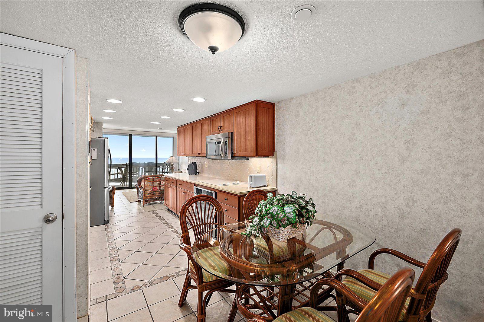 9900 COASTAL HIGHWAY 401