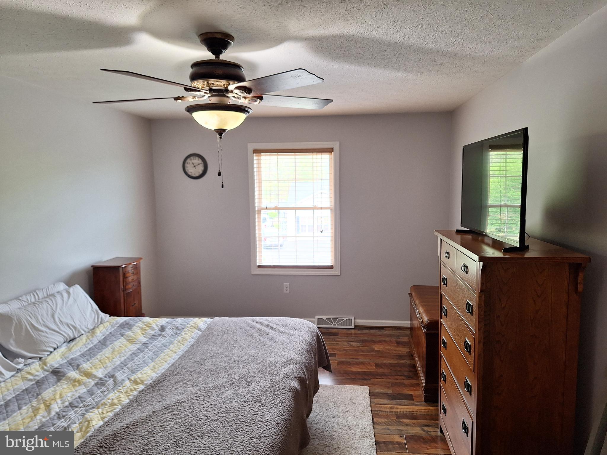 SUMMIT HILLS - Residential