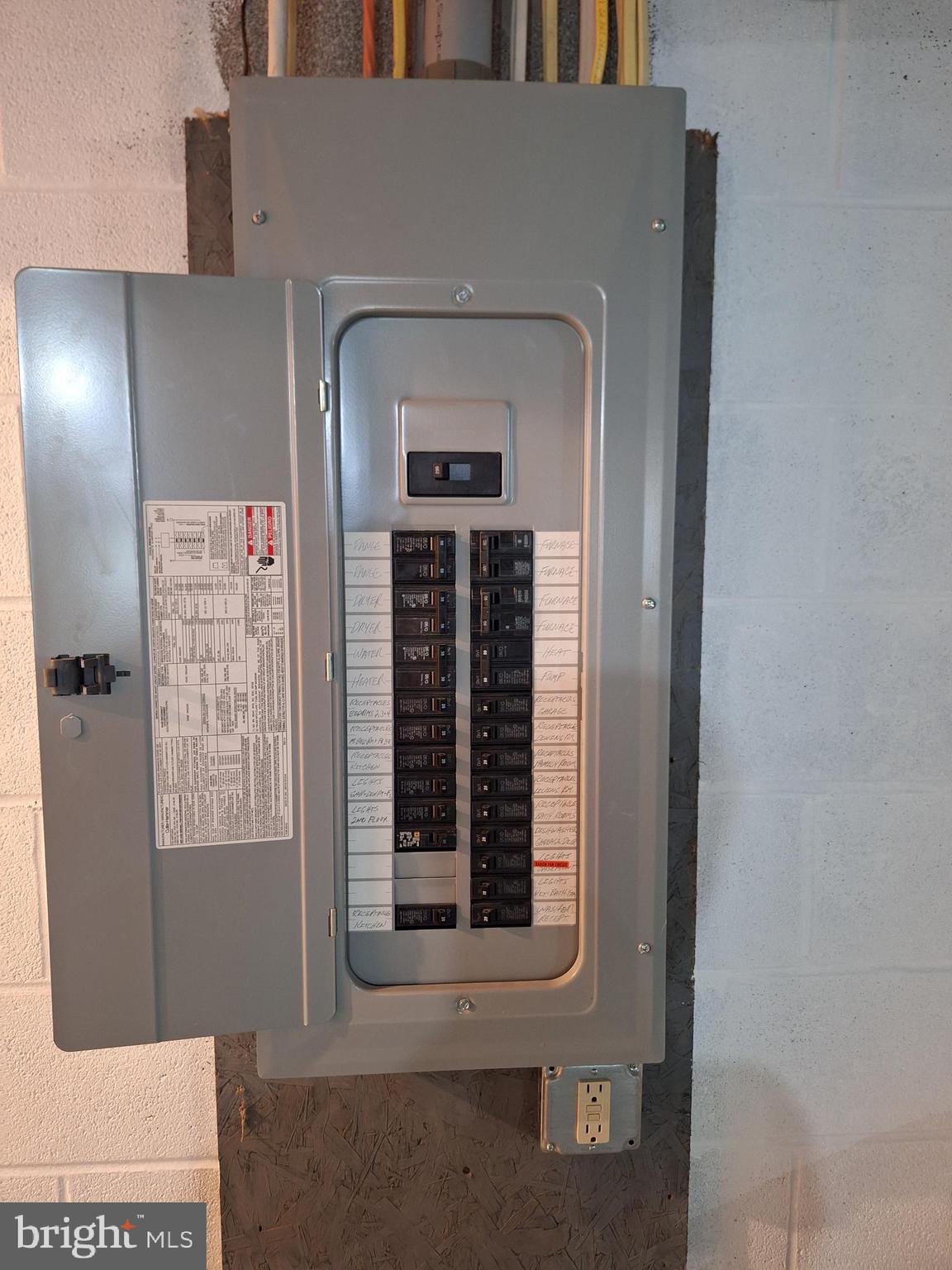 SUMMIT HILLS - Residential