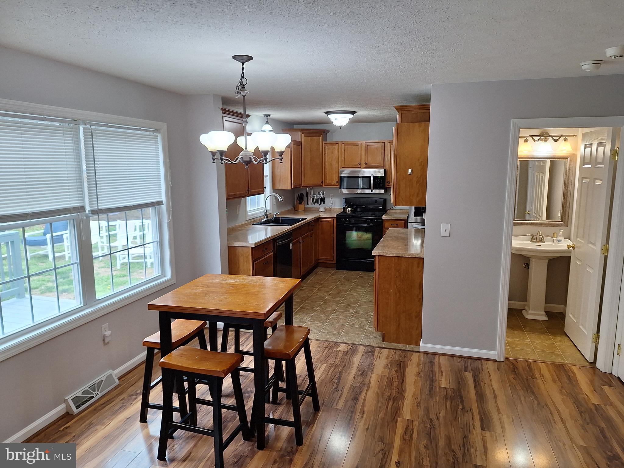 SUMMIT HILLS - Residential